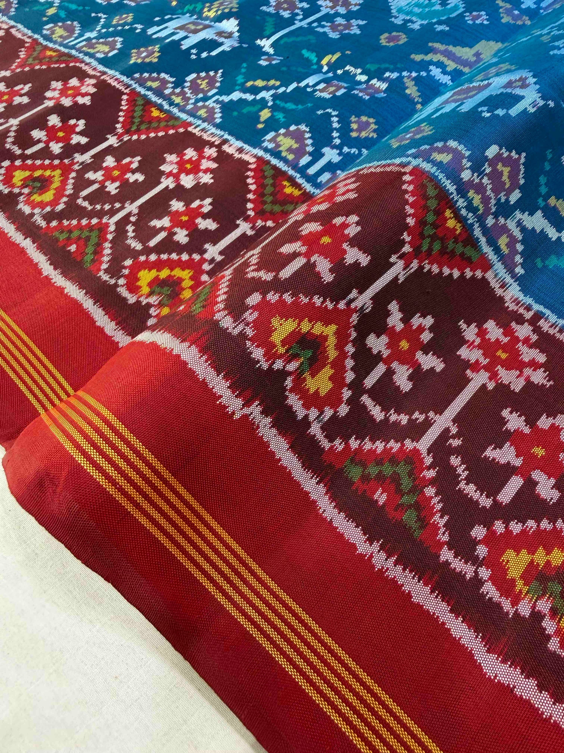 Motifs Traditional Design Handwoven Patola Silk Saree