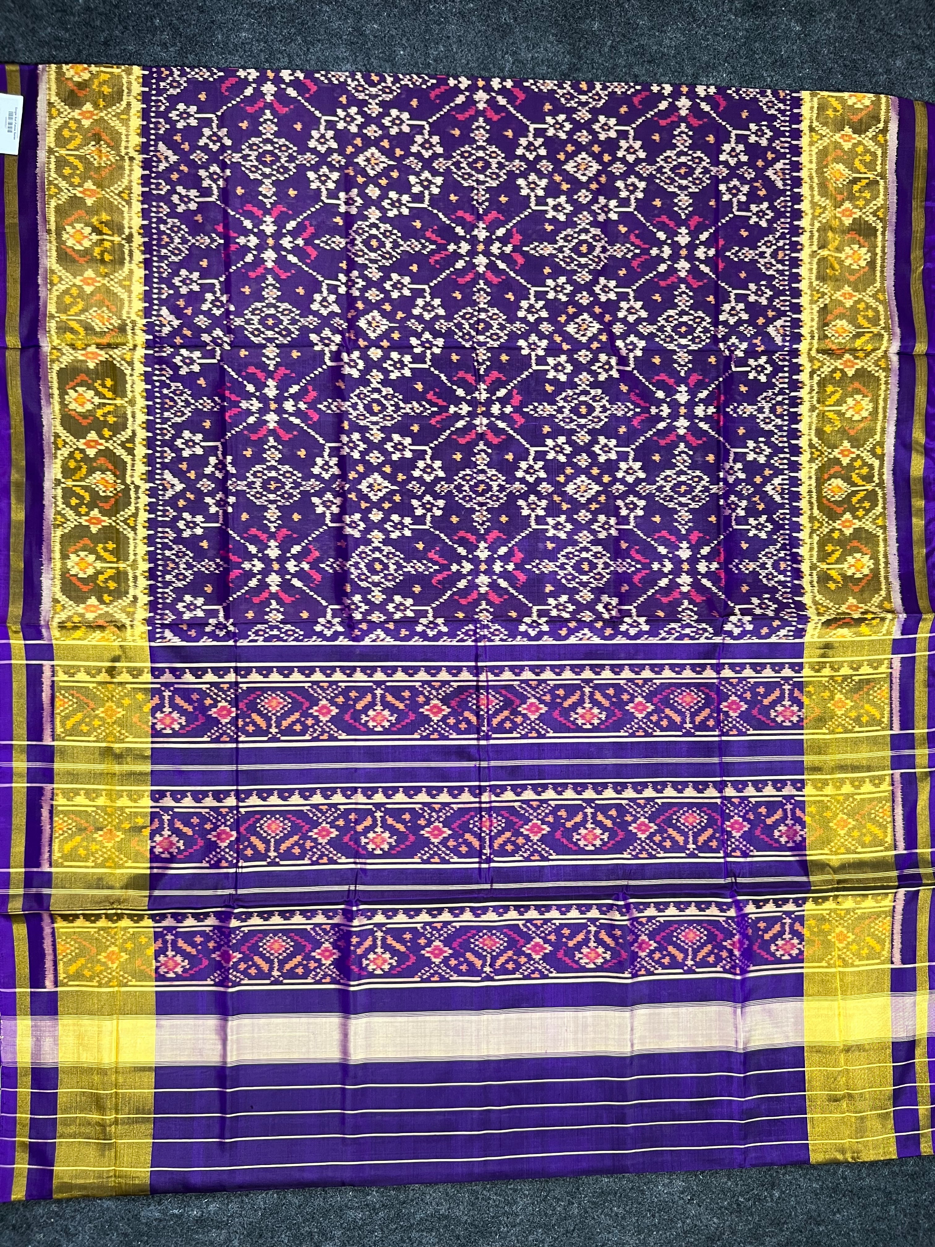 Navratna Traditional Design Handwoven Patola Silk Saree Secondary image