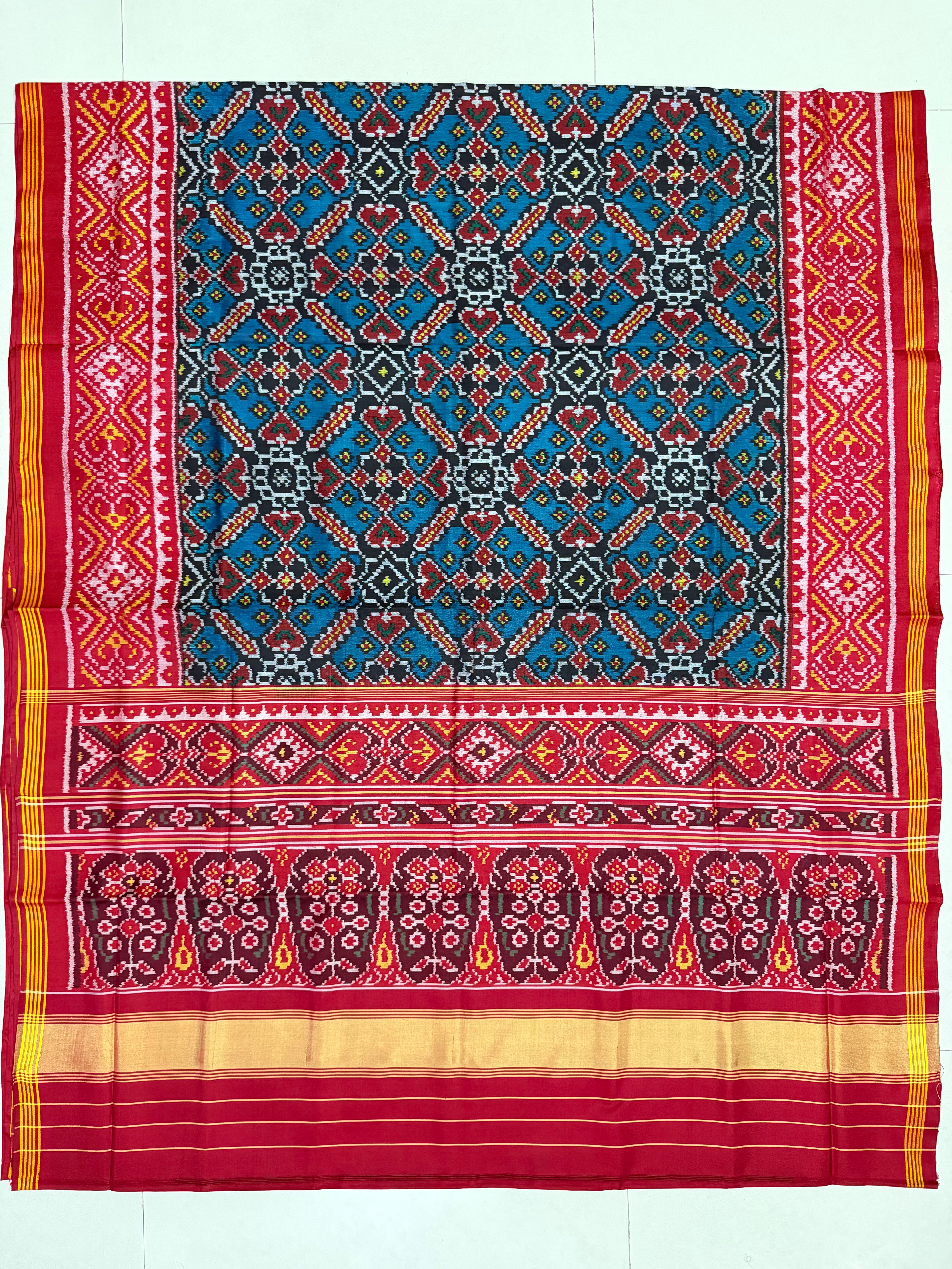 Blue Manekchok Traditional Design Handwoven Patola Silk Saree Secondary image