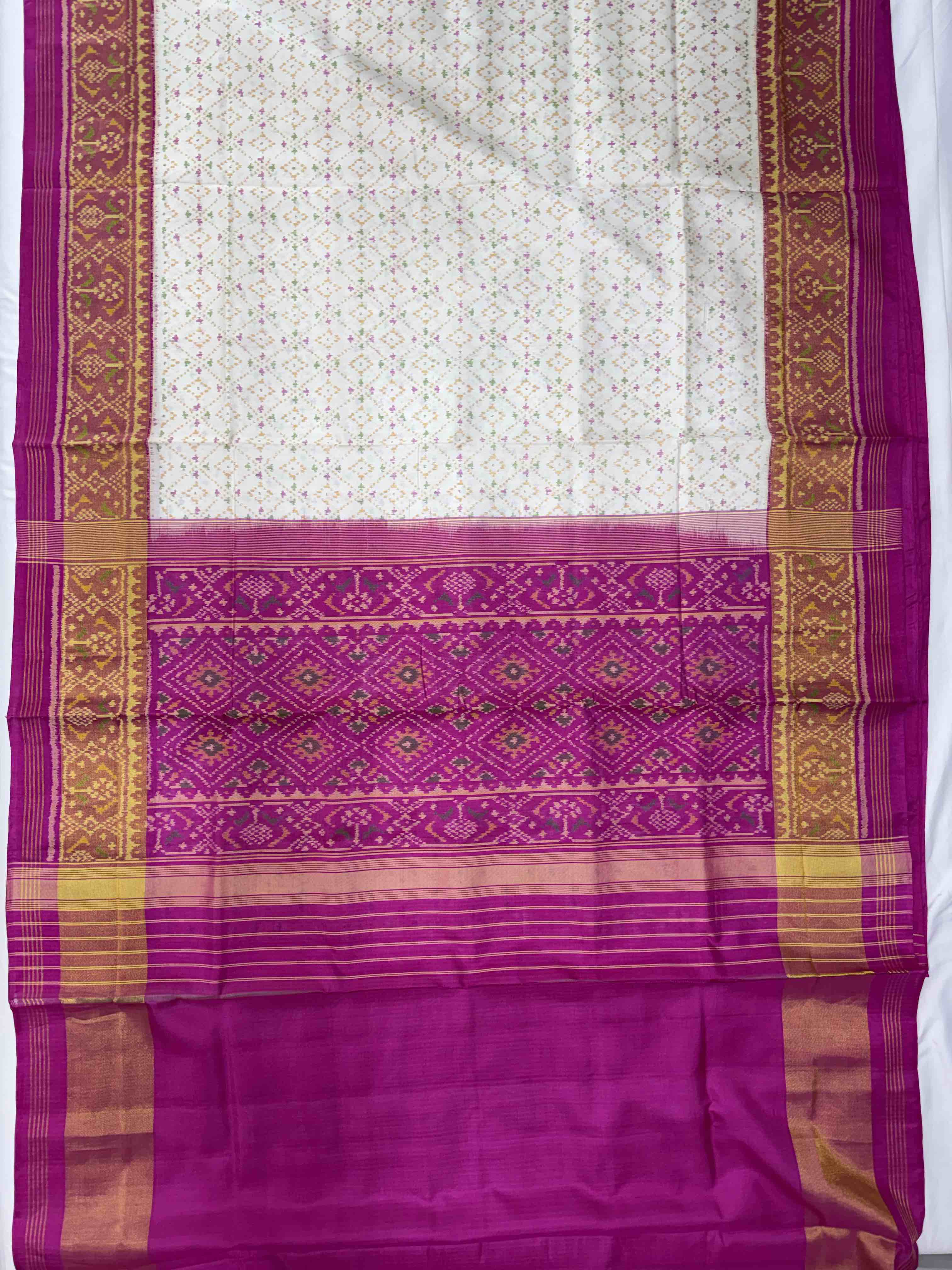 White and Pink Color Handwoven Patola Silk Saree Secondary image