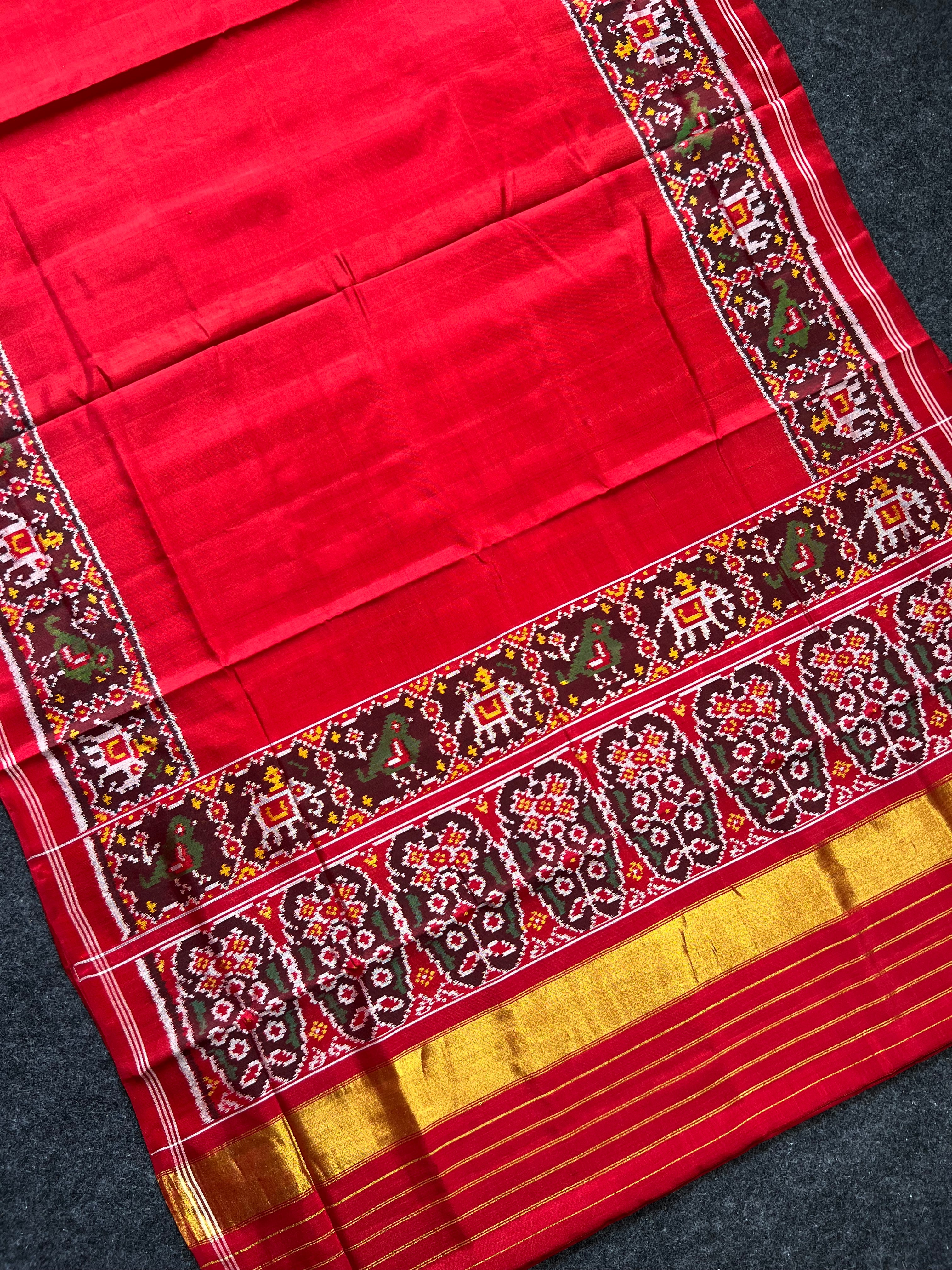 Plain Red With Designer Blouse Handwoven Patola Silk Saree Secondary image