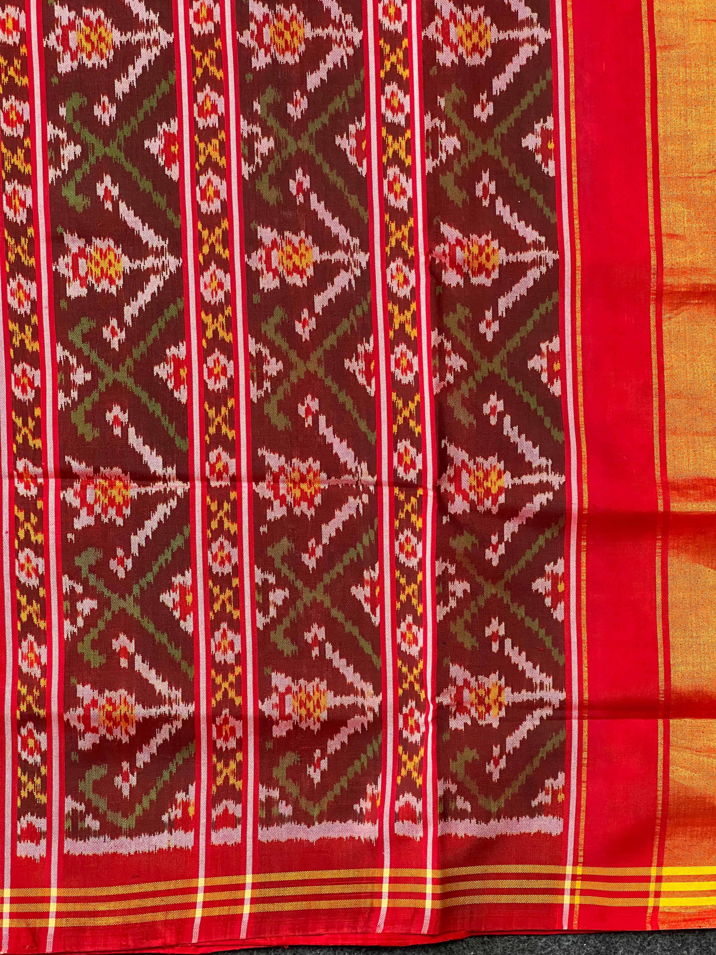 Manekchowk Traditional Design Handwoven Patola Silk Saree