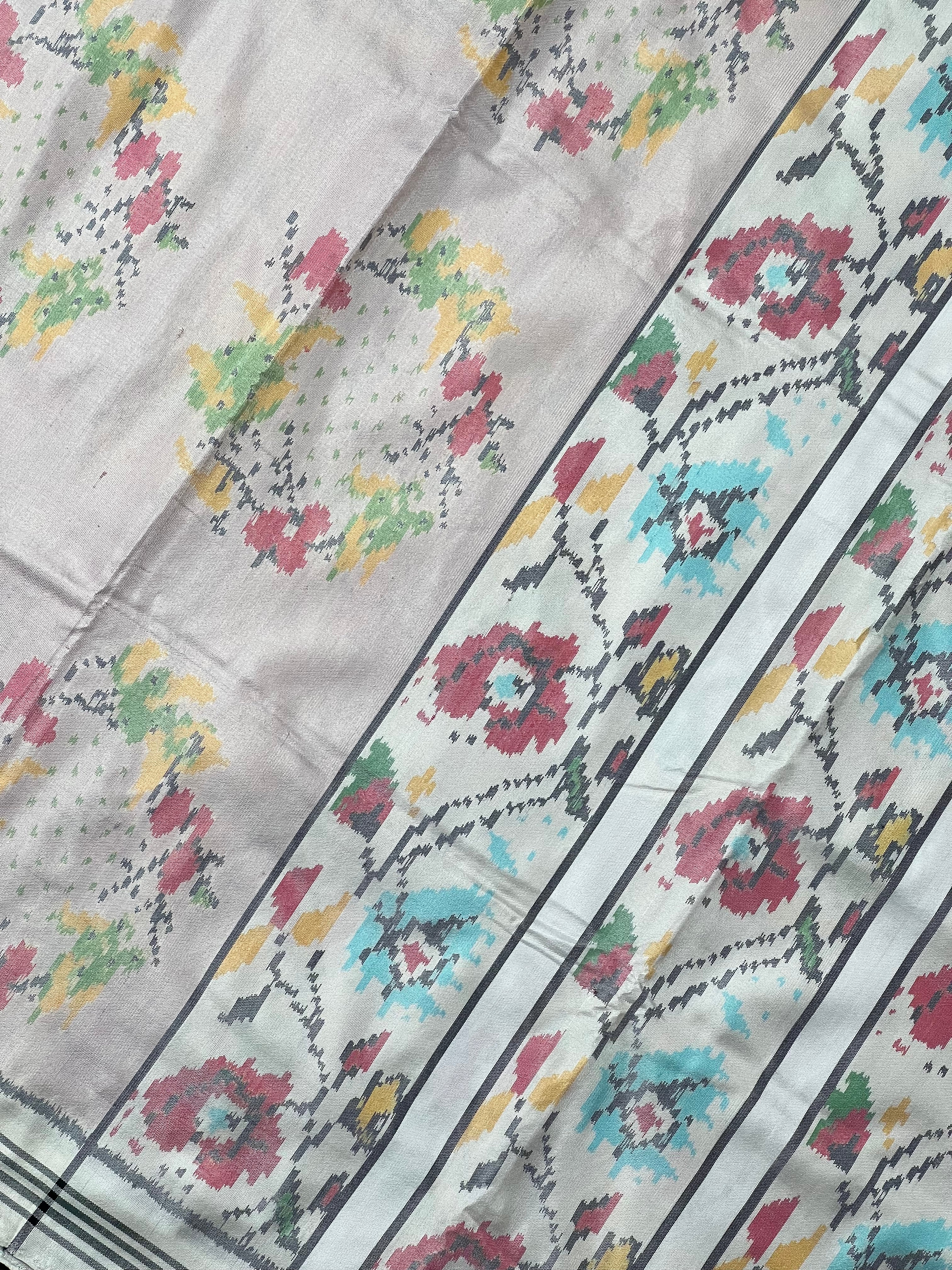 Off-white Fancy Designer Handwoven Patola Silk Saree