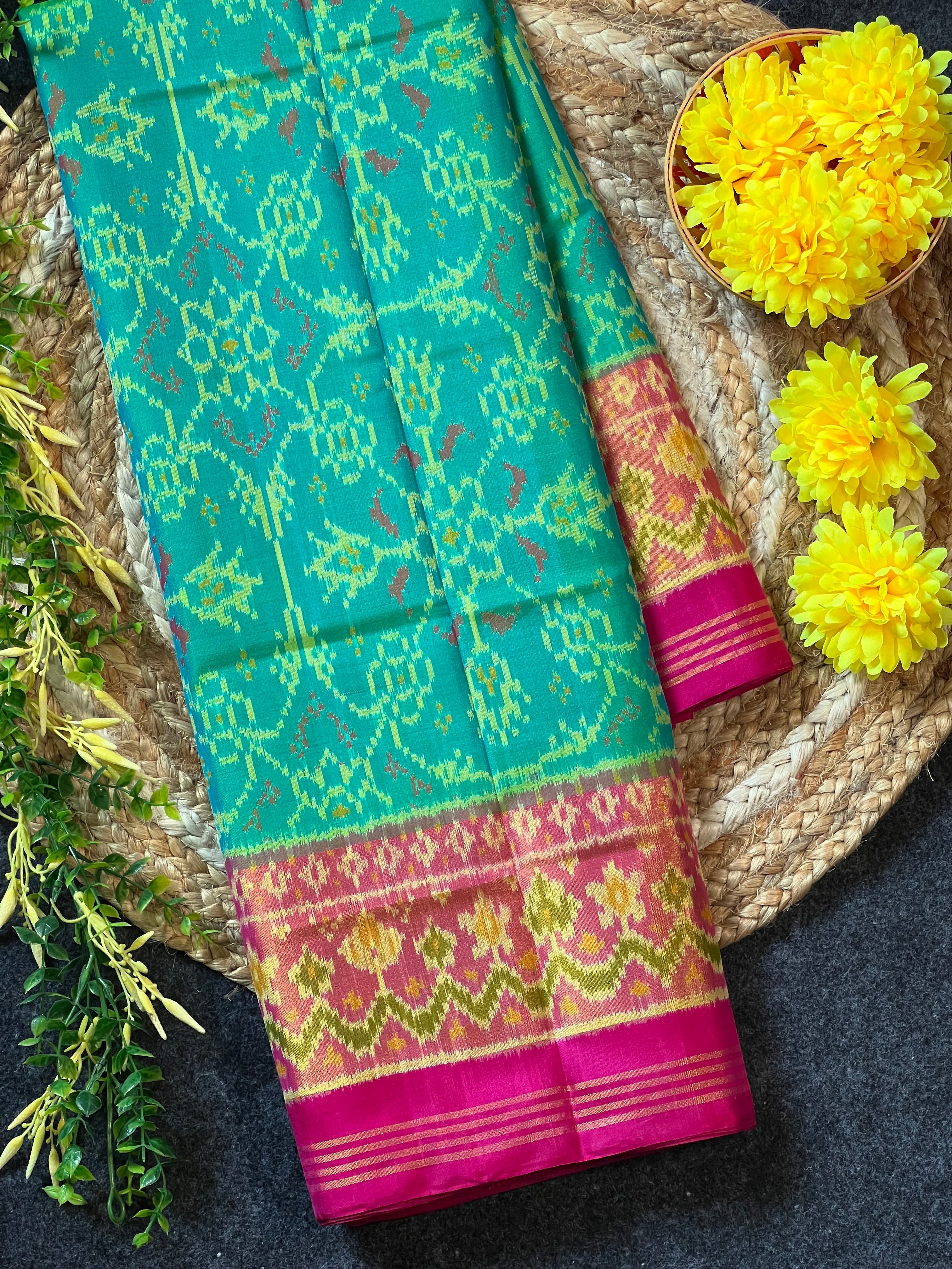 Handwoven Patola Silk Saree Chabadi Design