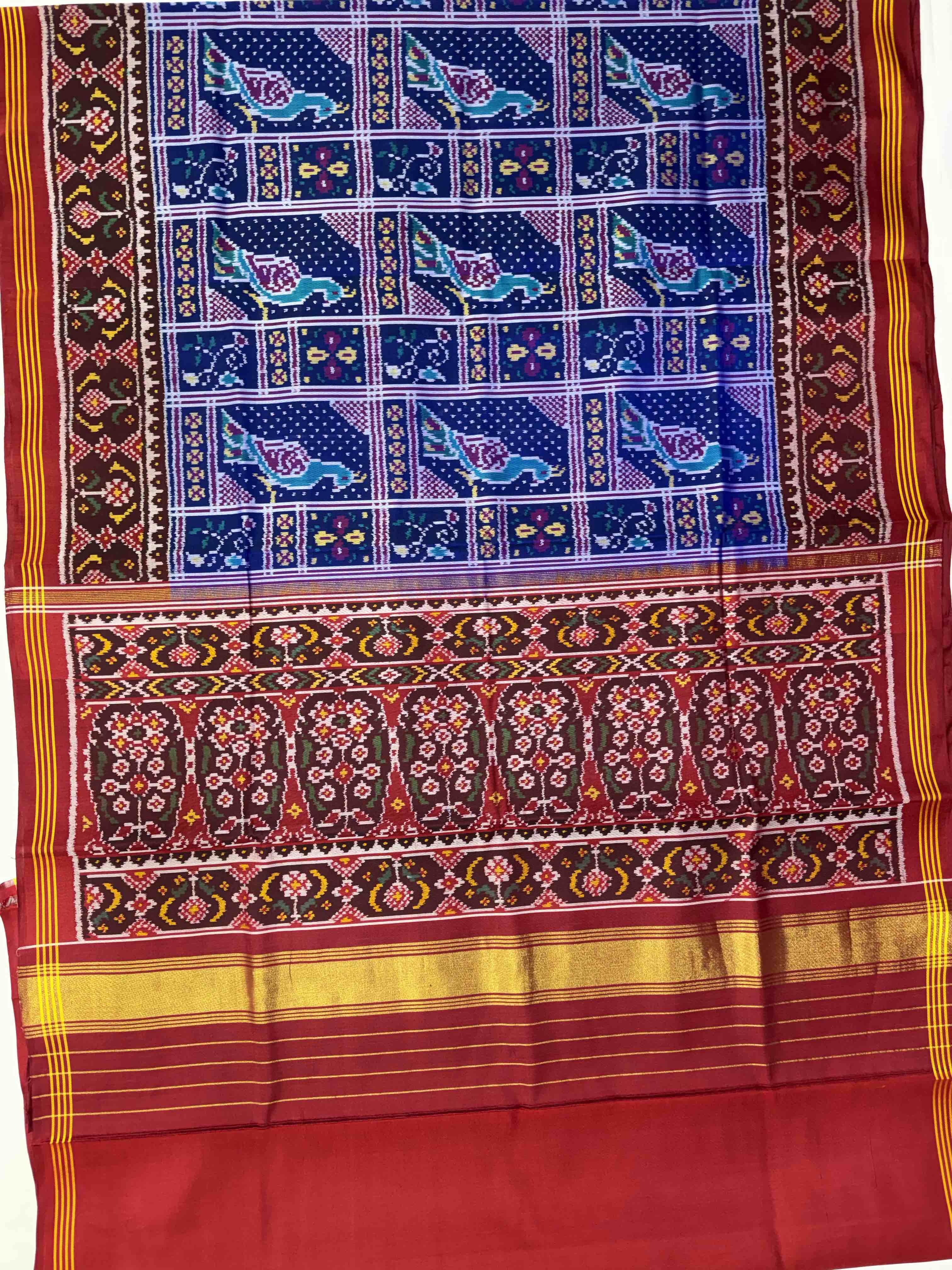 Peacock Motif Exclusive Design Handwoven Patola Silk Saree Secondary image