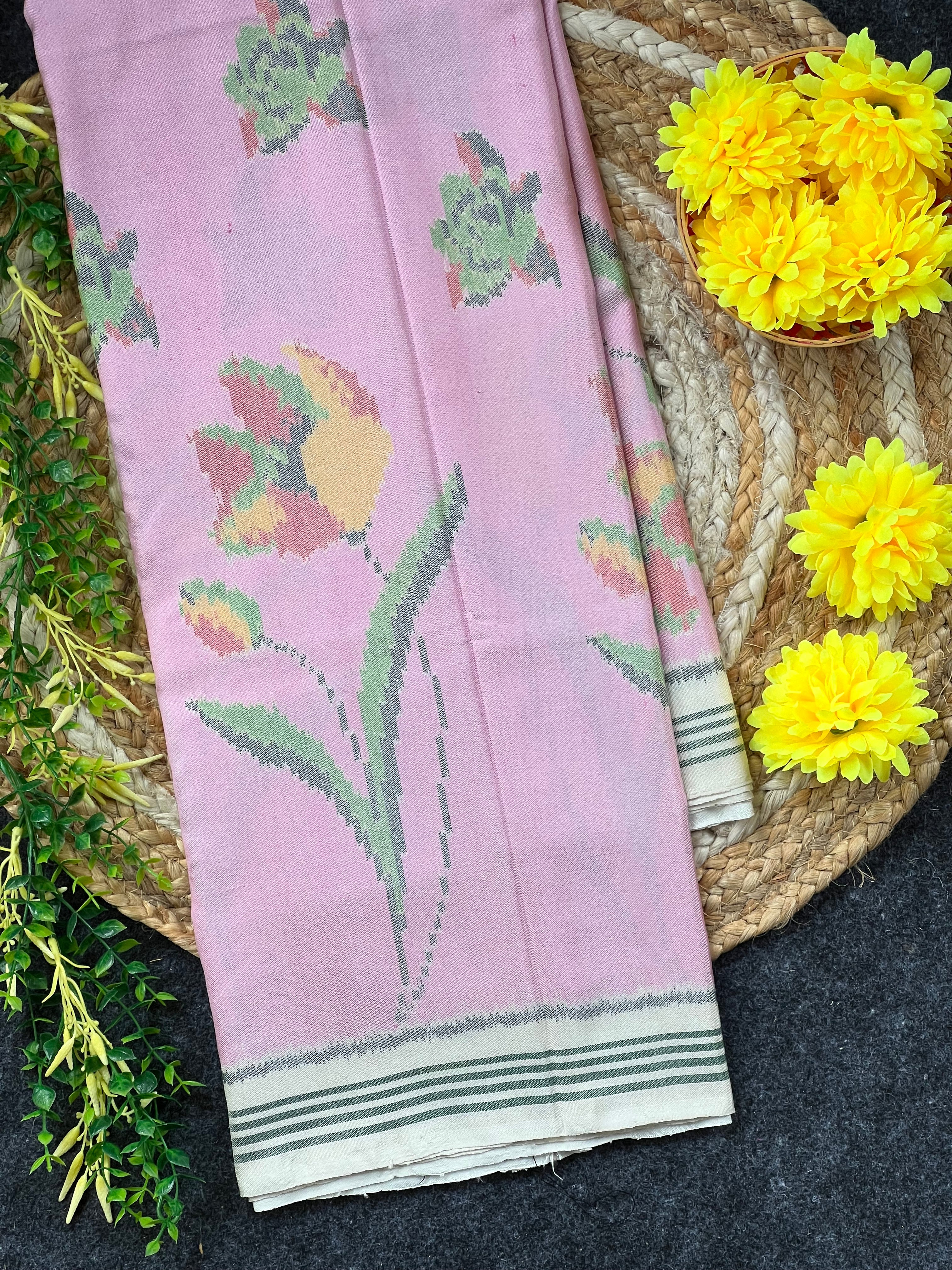 Pastel Pink Flower Design Handwoven Patola Silk Saree Main image