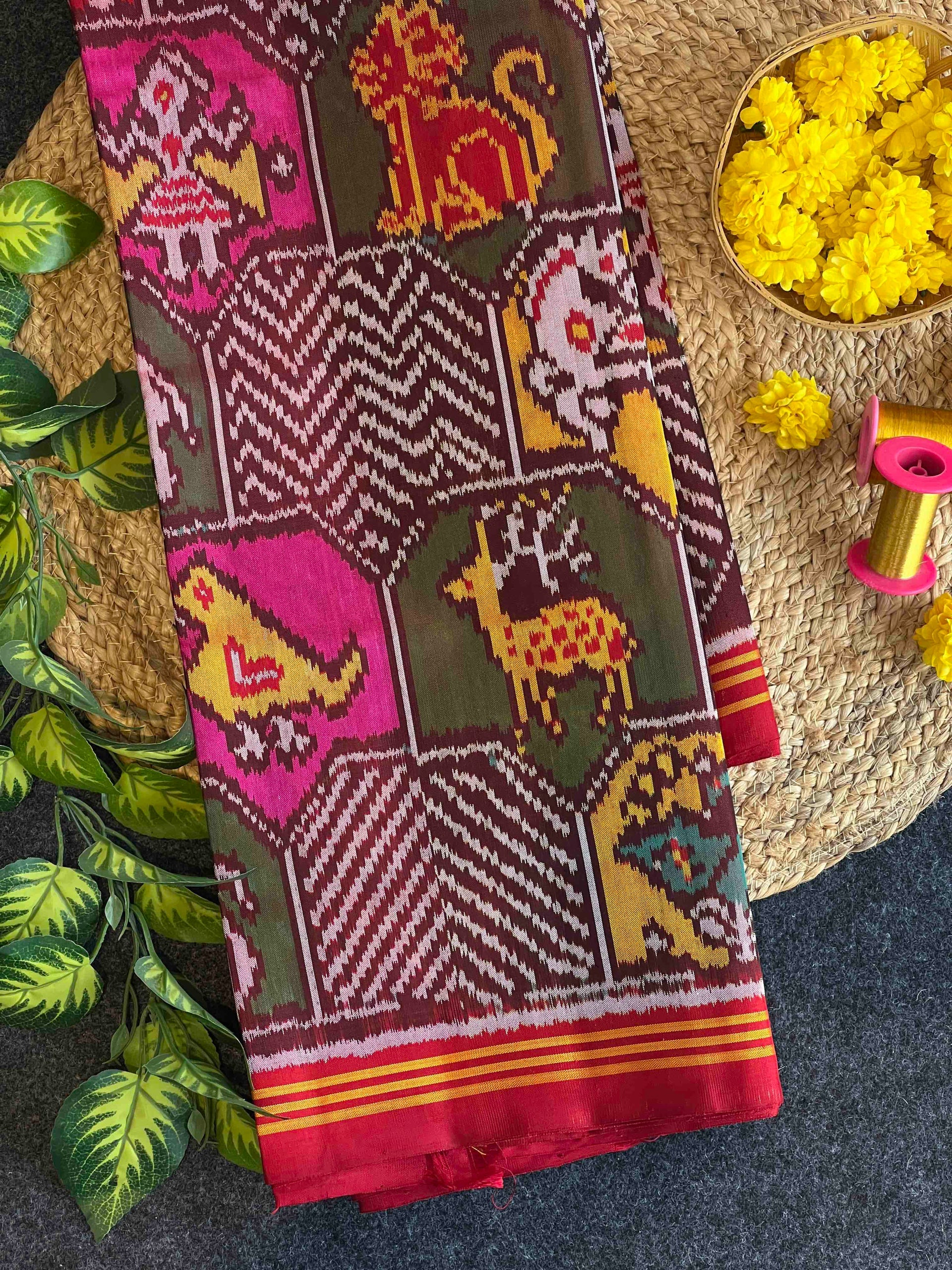 Exclusive Motifs Traditional Design Handwoven Patola Silk Saree Main image