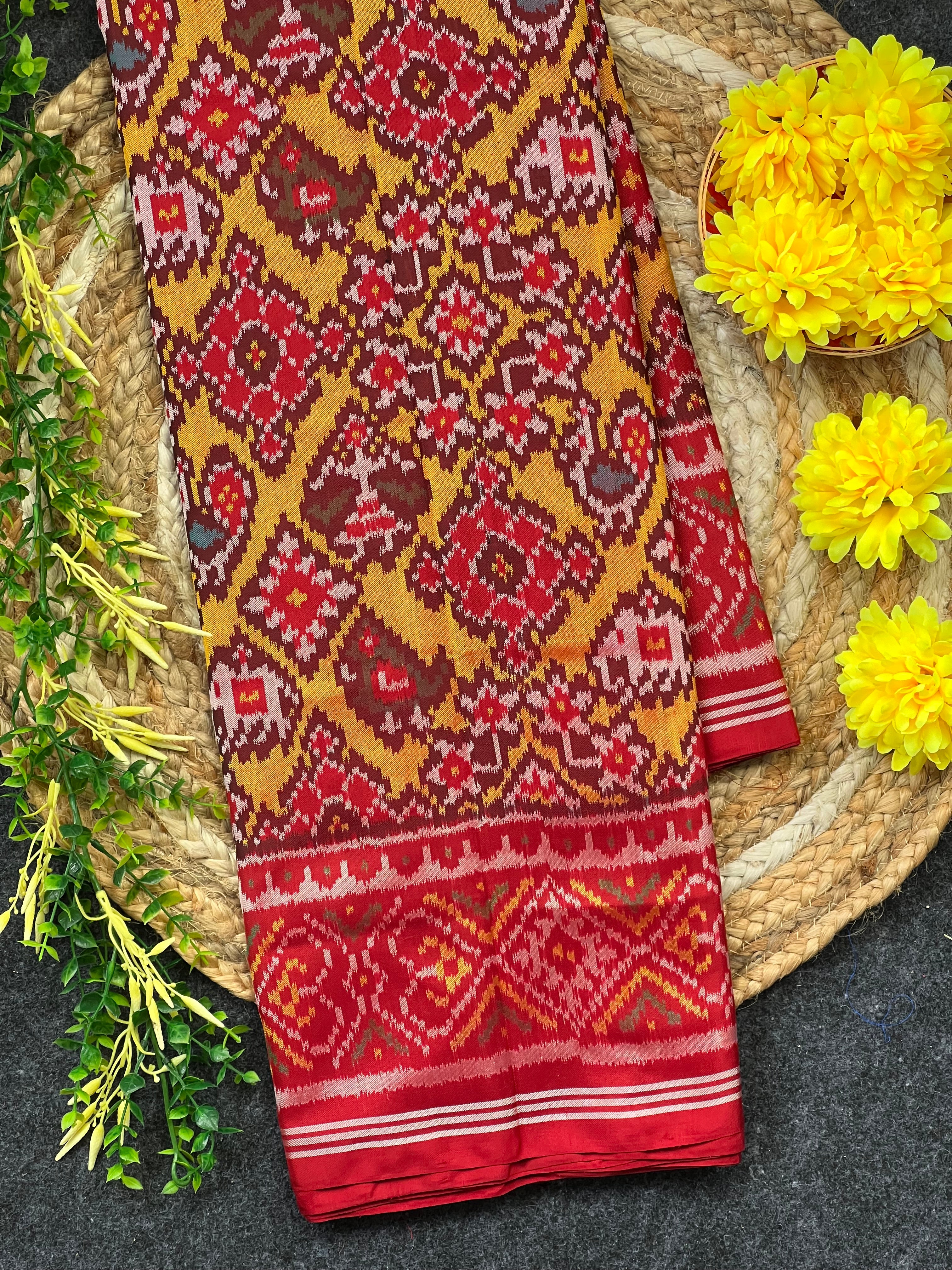 Fusion Traditional Design Handwoven Patola Silk Saree
