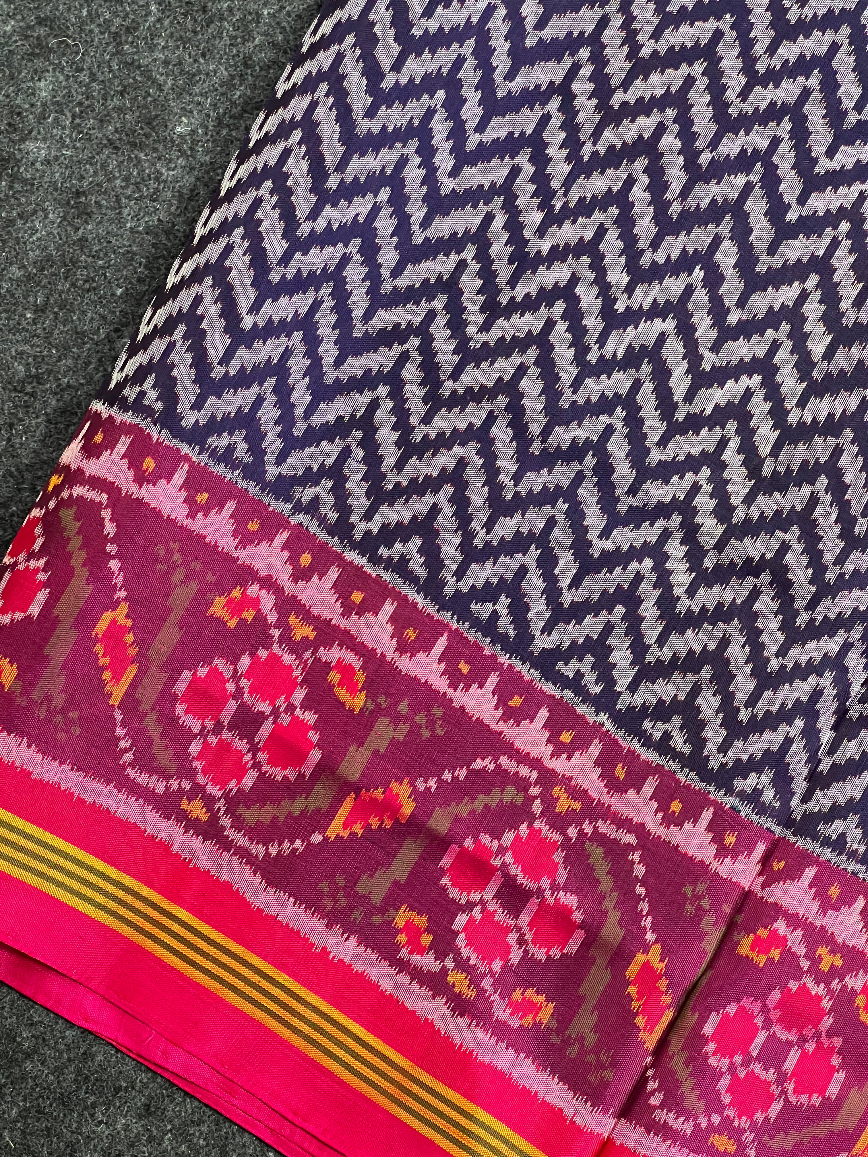 Laheriya Design Handwoven Patola Silk Saree