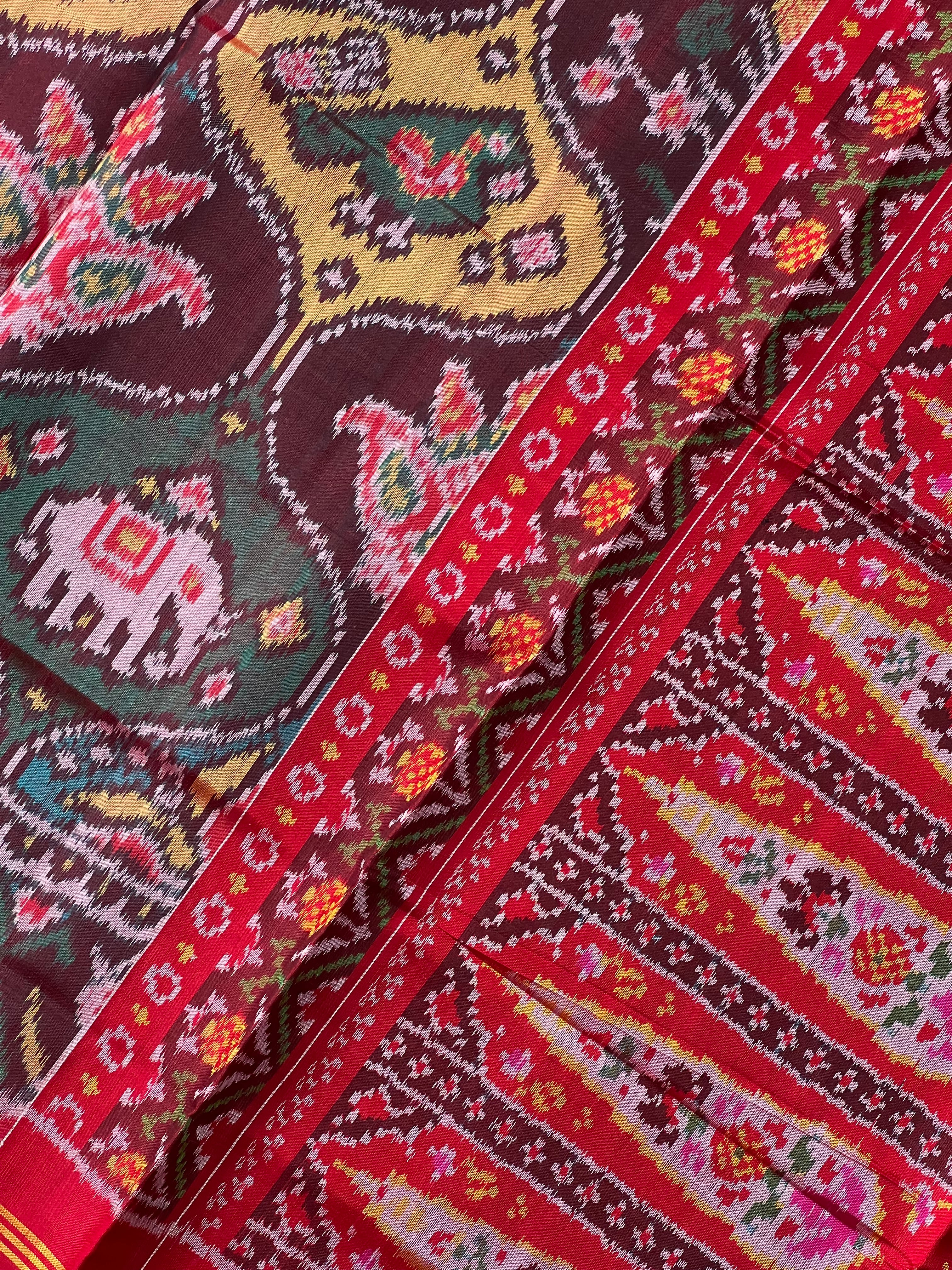 Flower With Motif Design Handwoven Patola Silk Saree