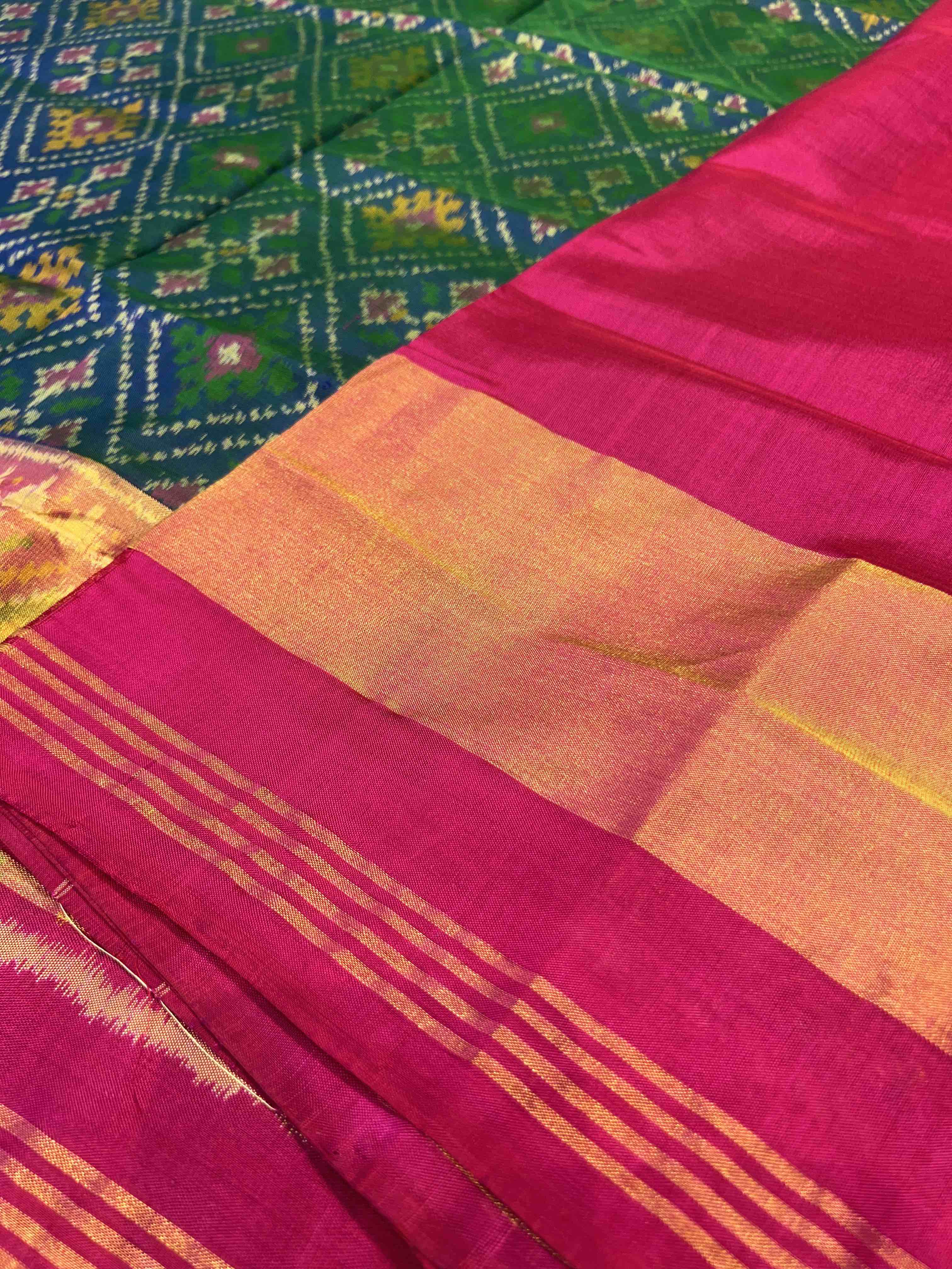 Pan-Chanda Traditional Design Handwoven Patola Silk Saree