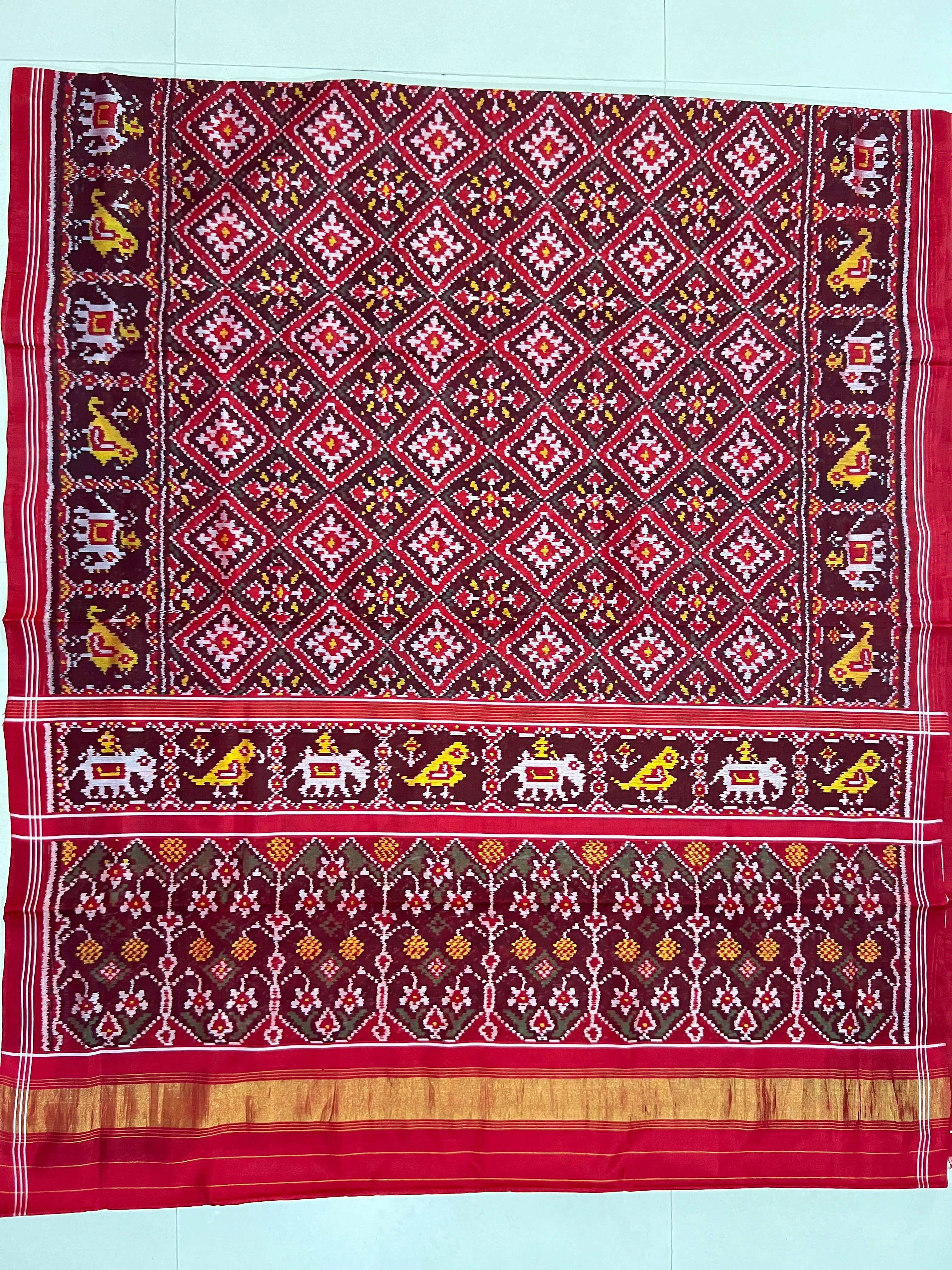 Traditional Design Handwoven Patola Silk Saree Secondary image