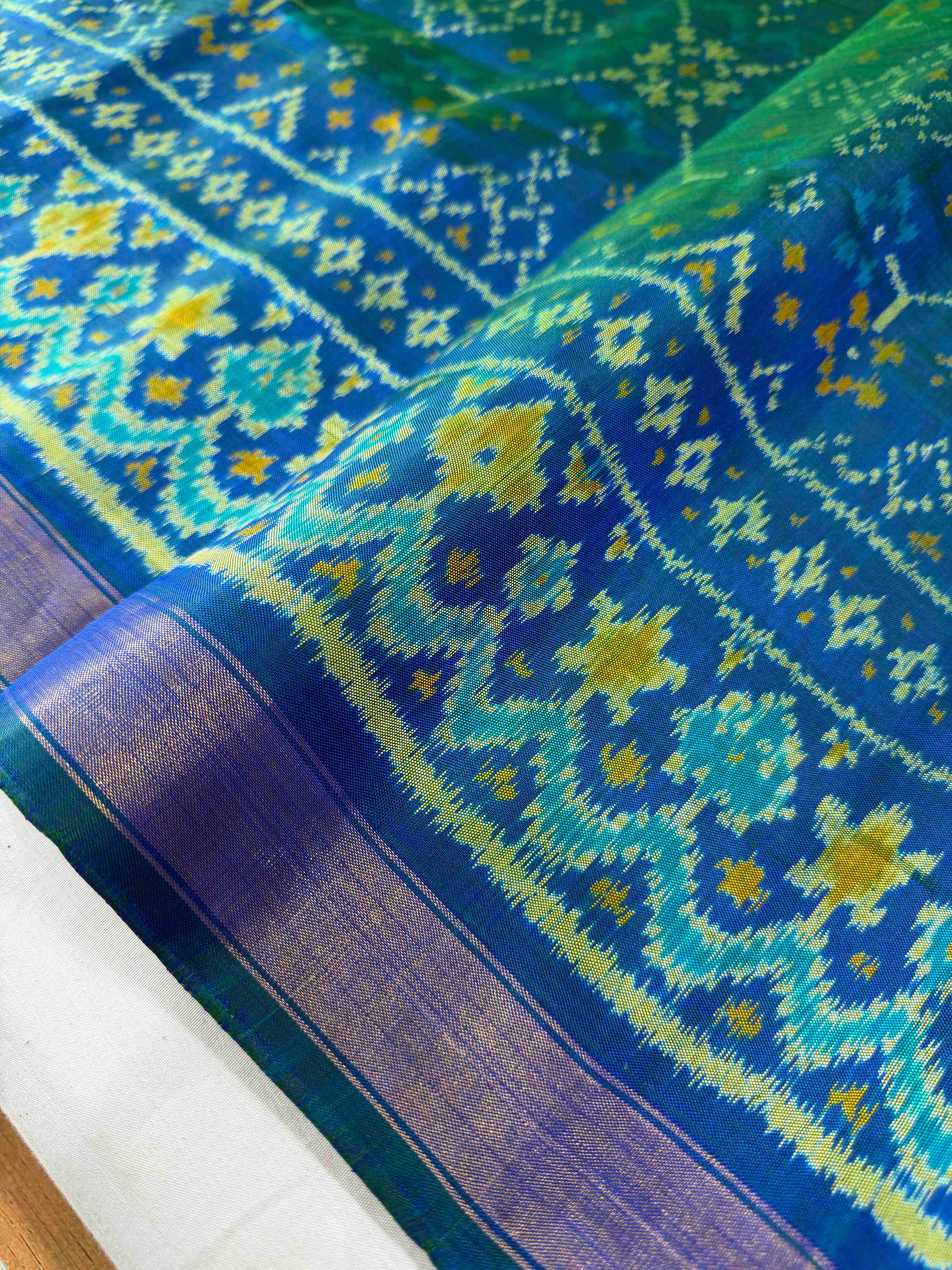 Navratna Design Handwoven Patola Silk Saree