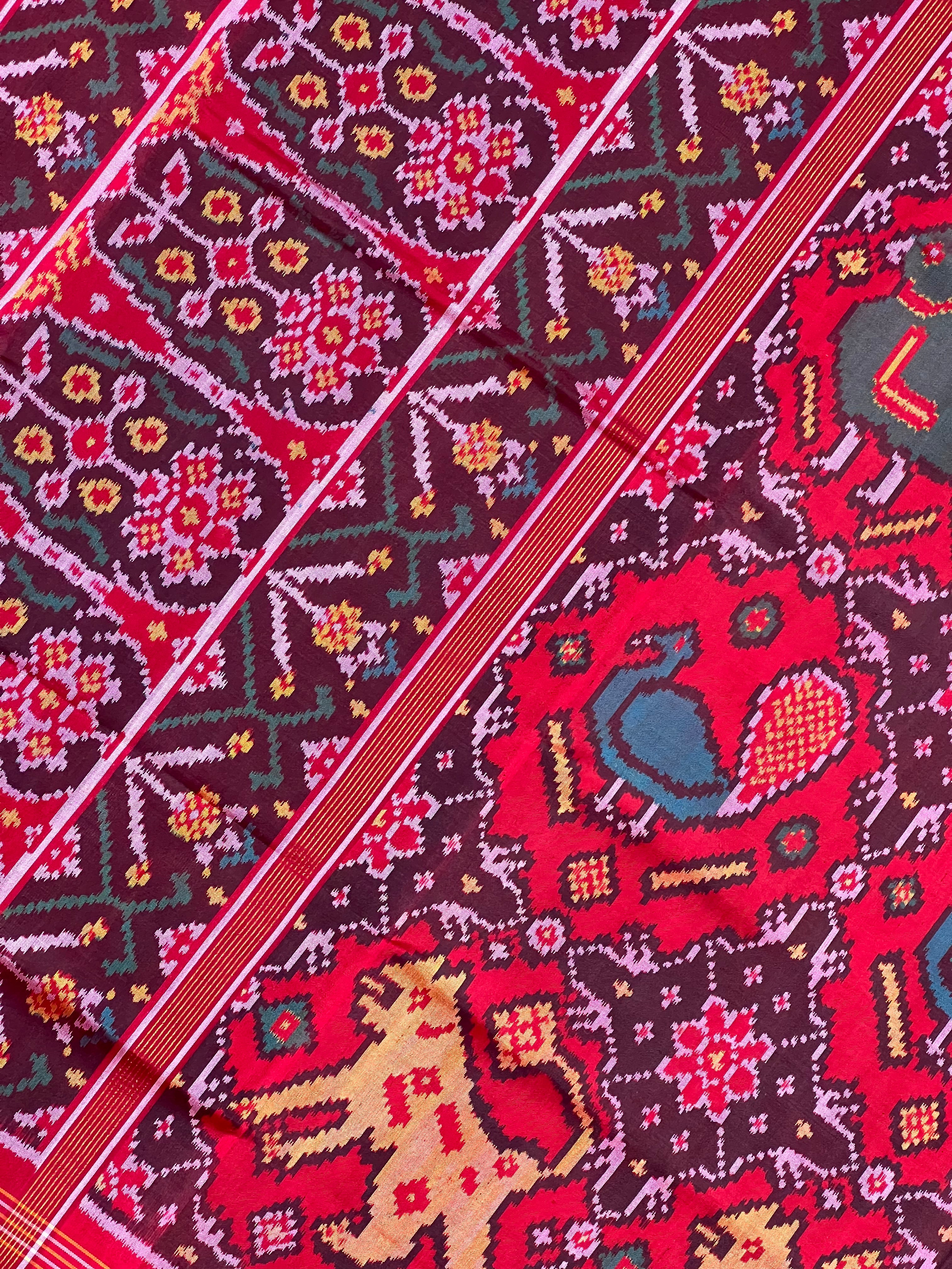 Big Motif Design Handwoven Patola Silk Saree