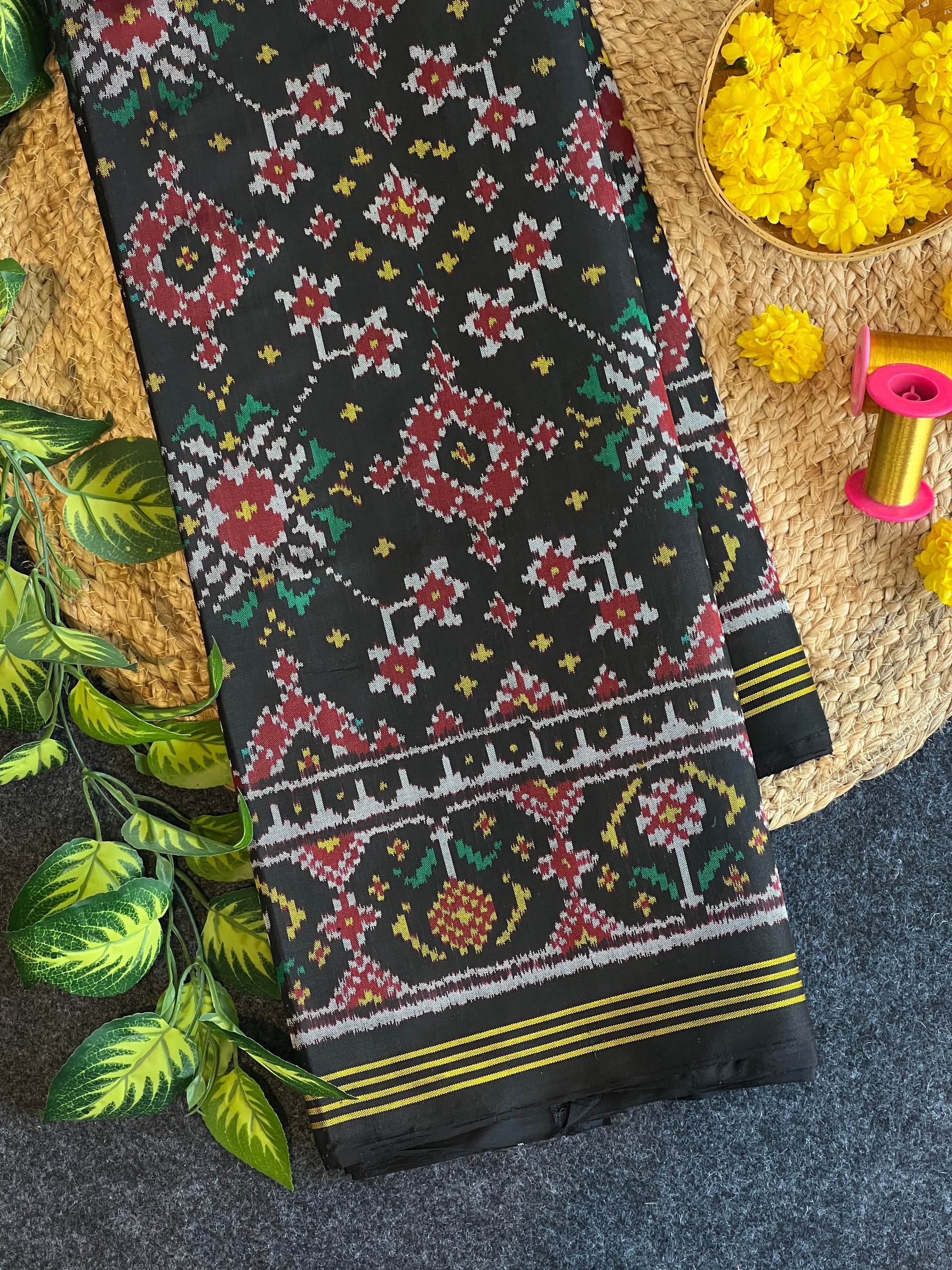 Navratna Design Handwoven Patola Silk Saree