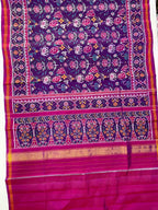Flower With Motifs Design Handwoven Patola Silk Saree