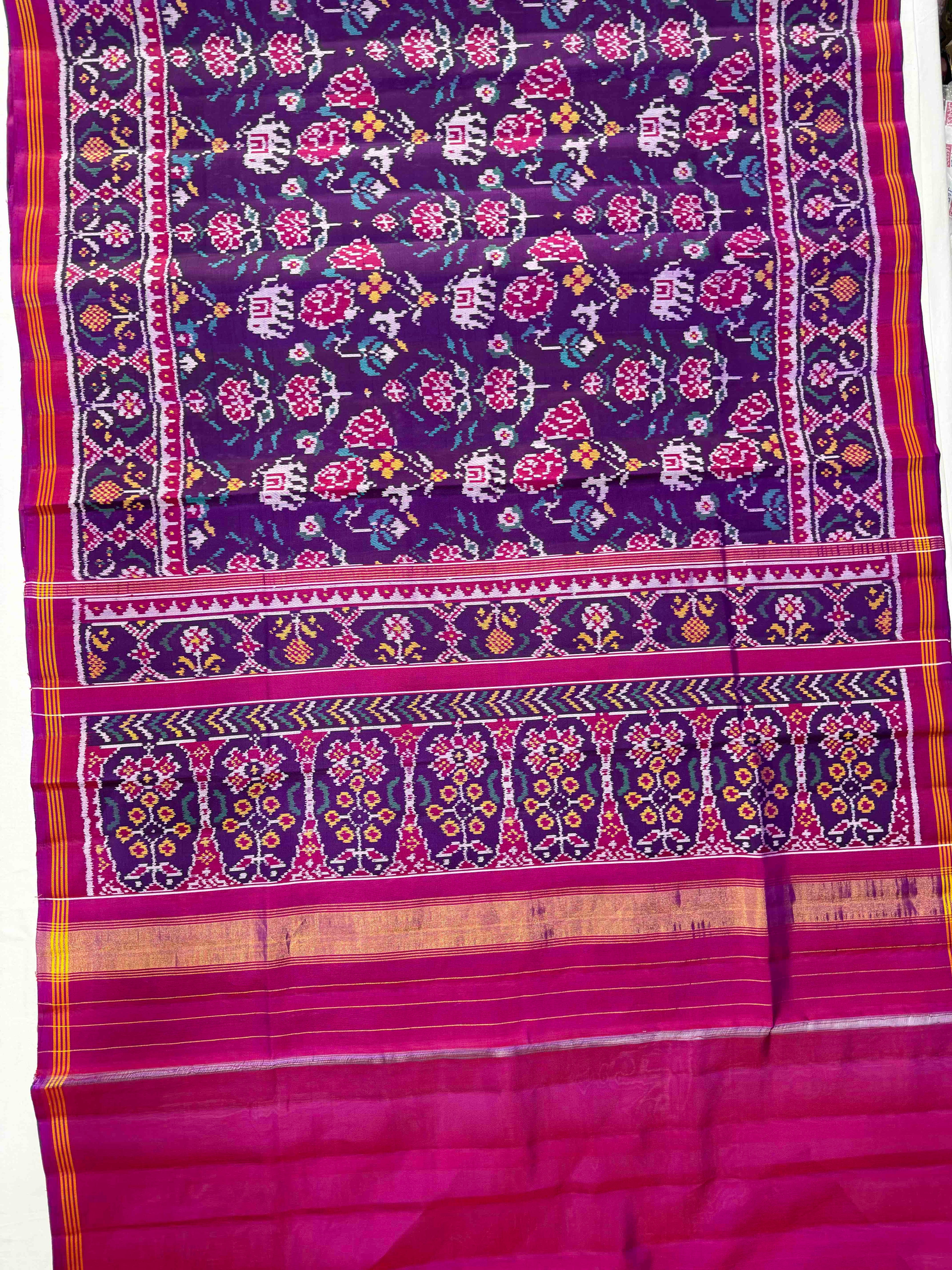 Flower With Motifs Design Handwoven Patola Silk Saree