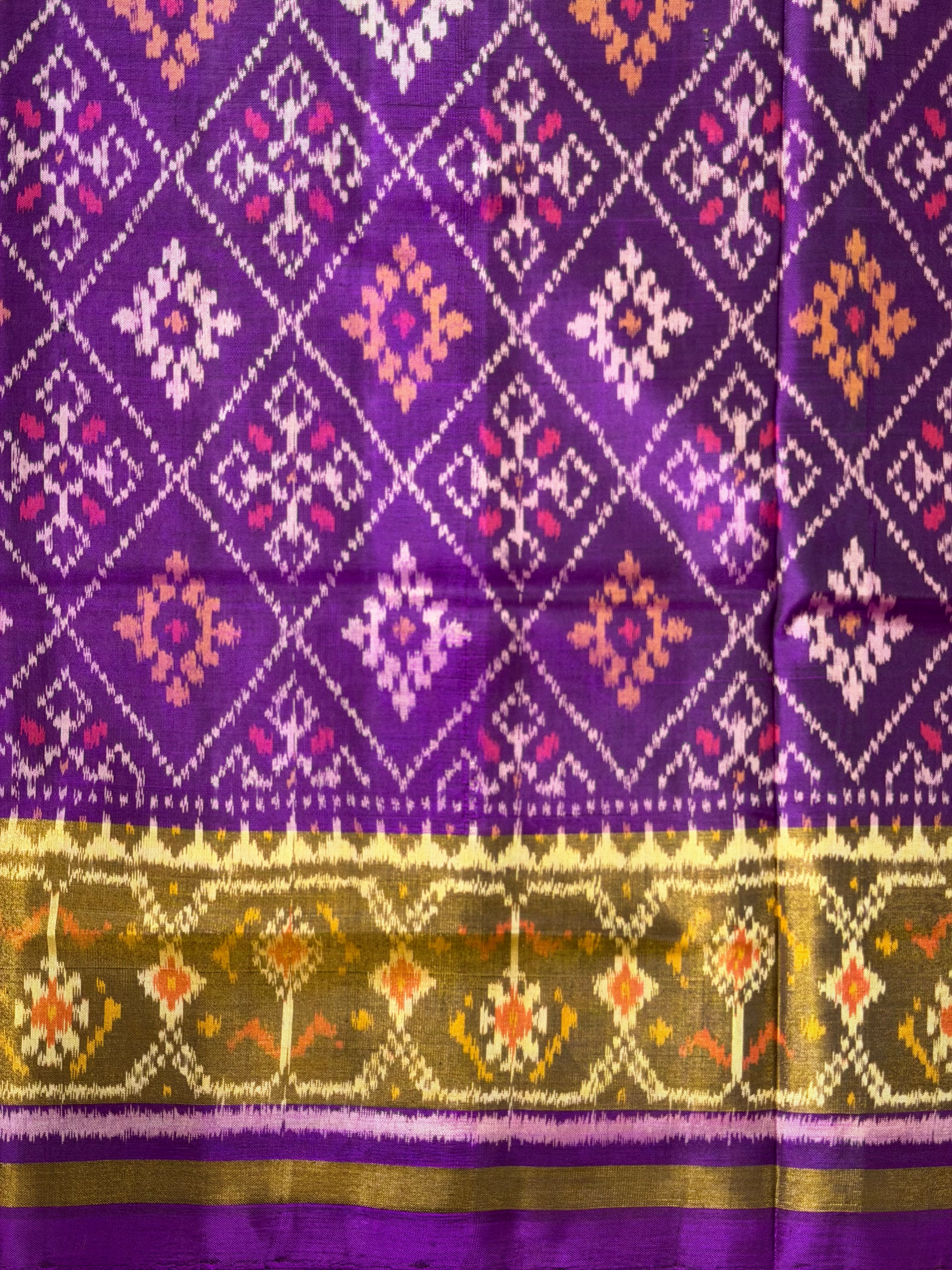 Dark Purple Pan-Chanda Traditional Design Handwoven Patola Silk Saree