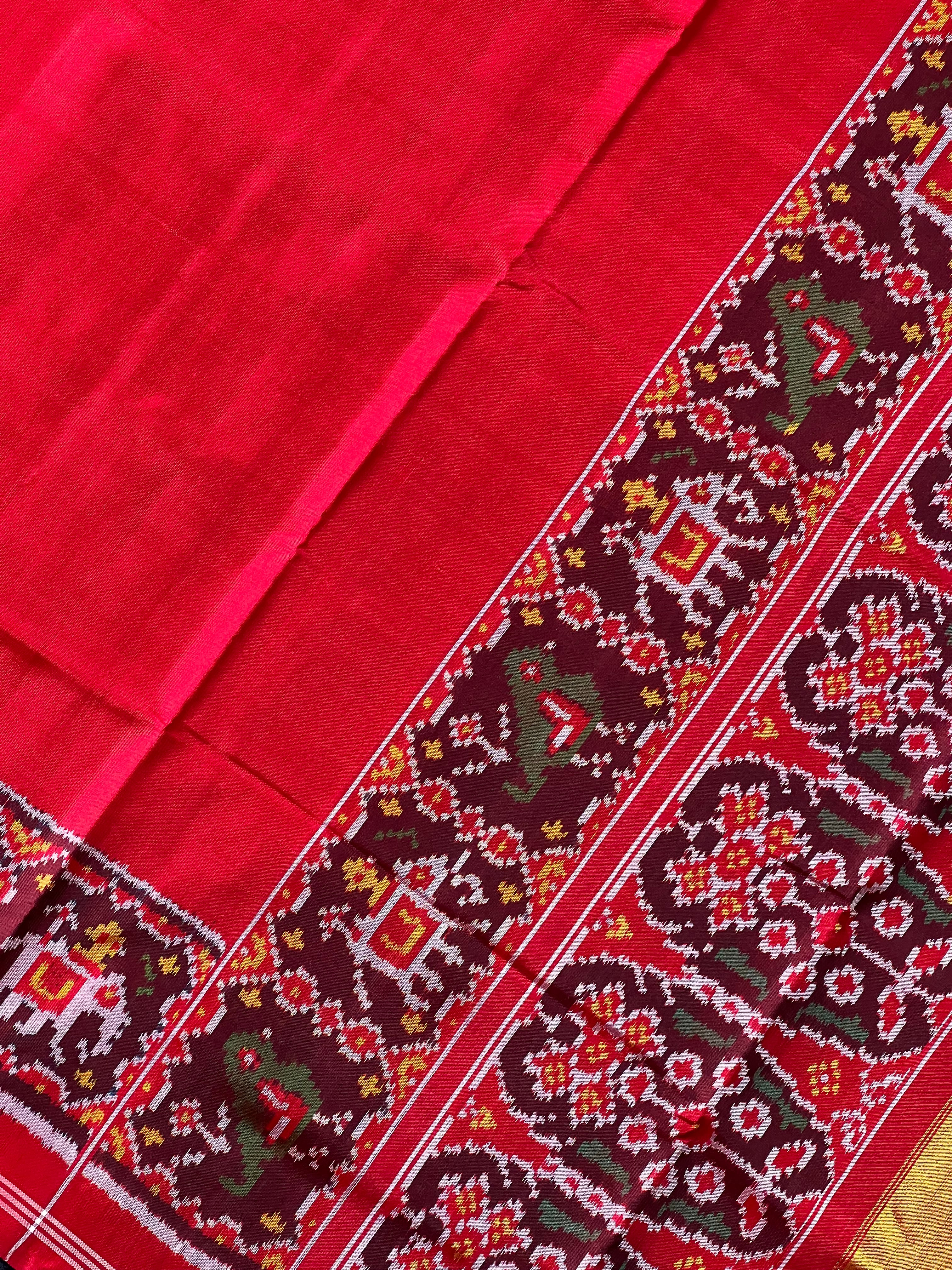 Plain Red With Designer Blouse Handwoven Patola Silk Saree