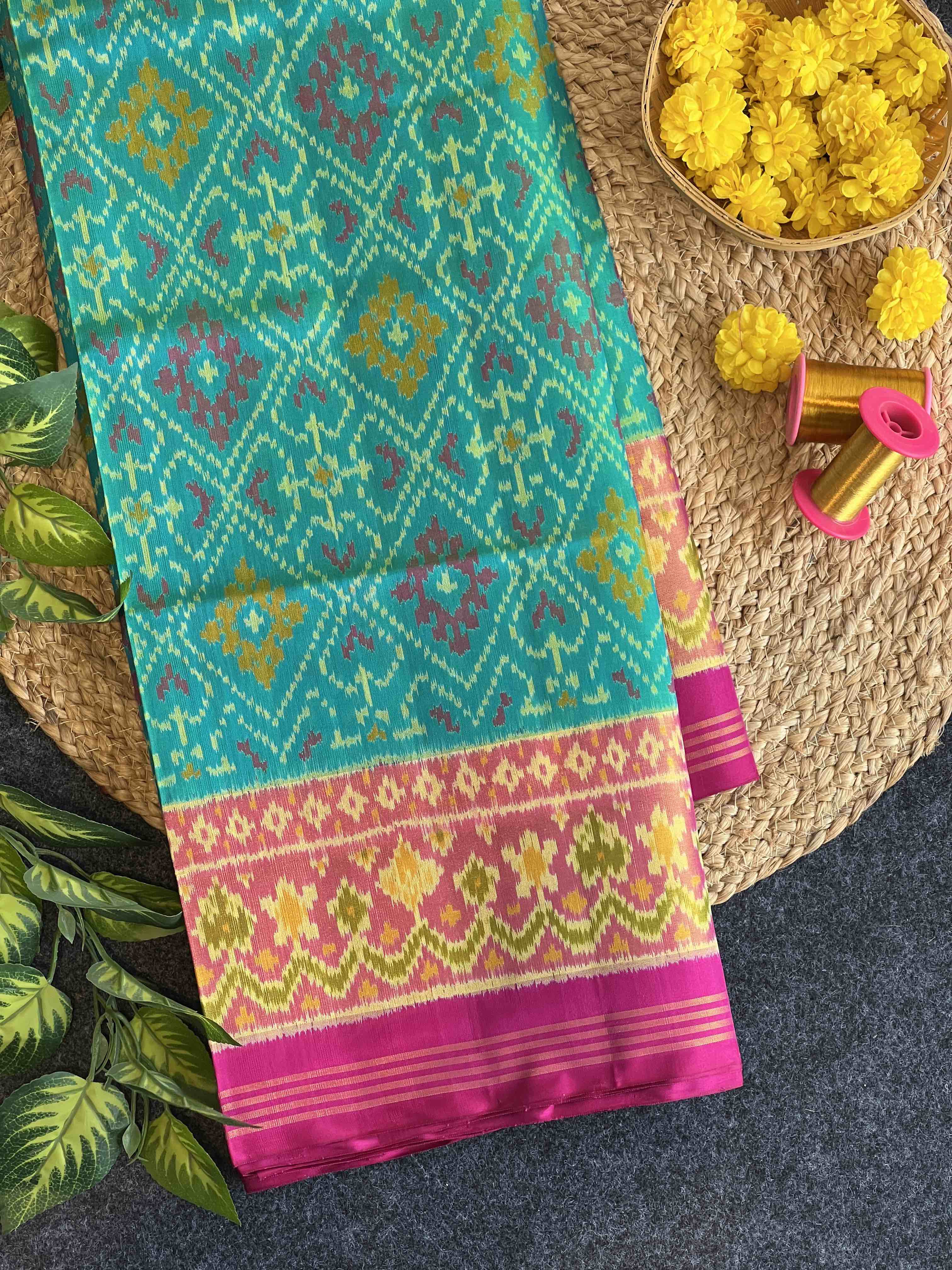 Pan-Chanda Traditional Design Handwoven Patola Silk Saree