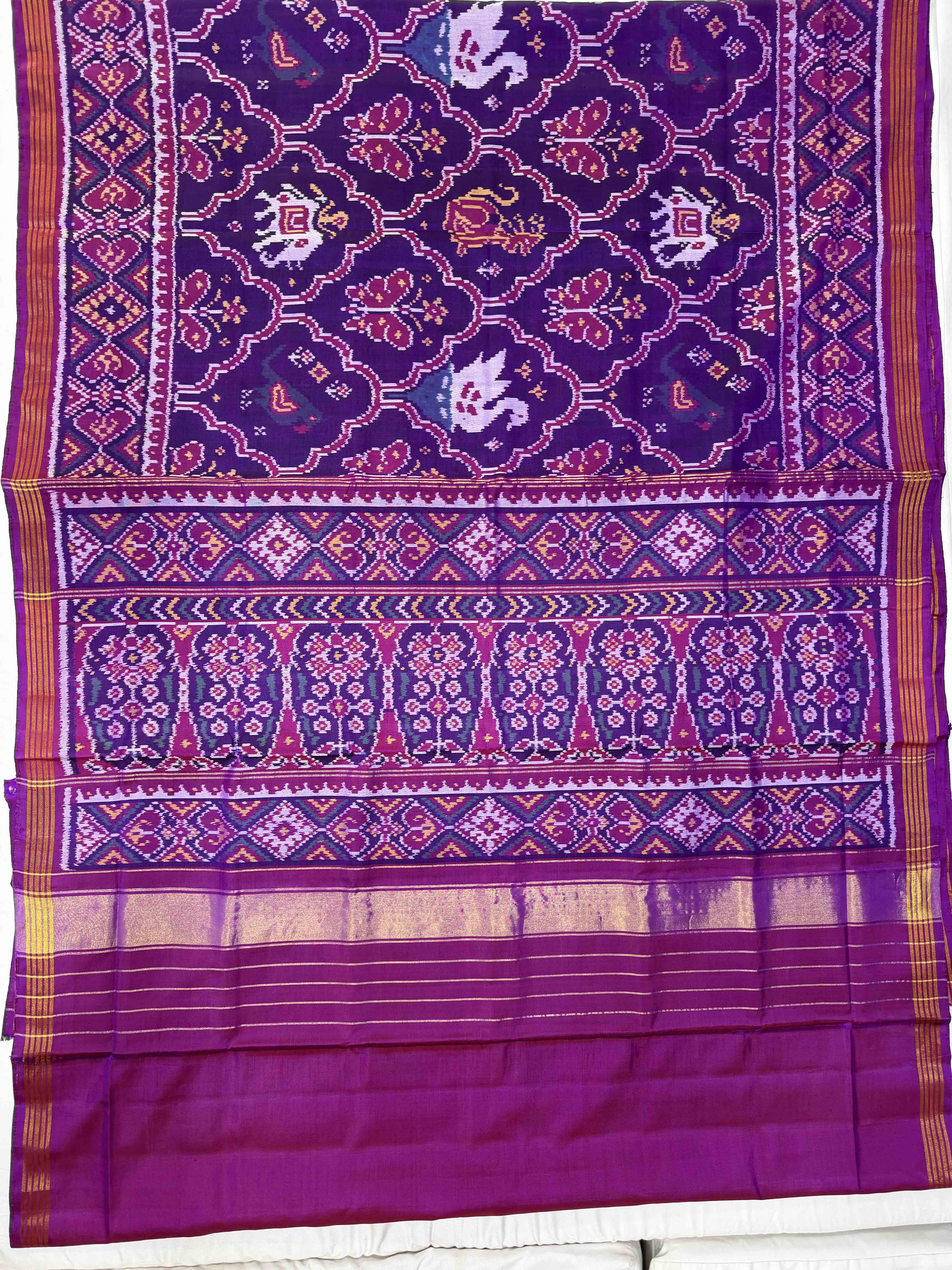 Magenta Color Motifs Design Handwoven Patola Silk Saree Secondary image