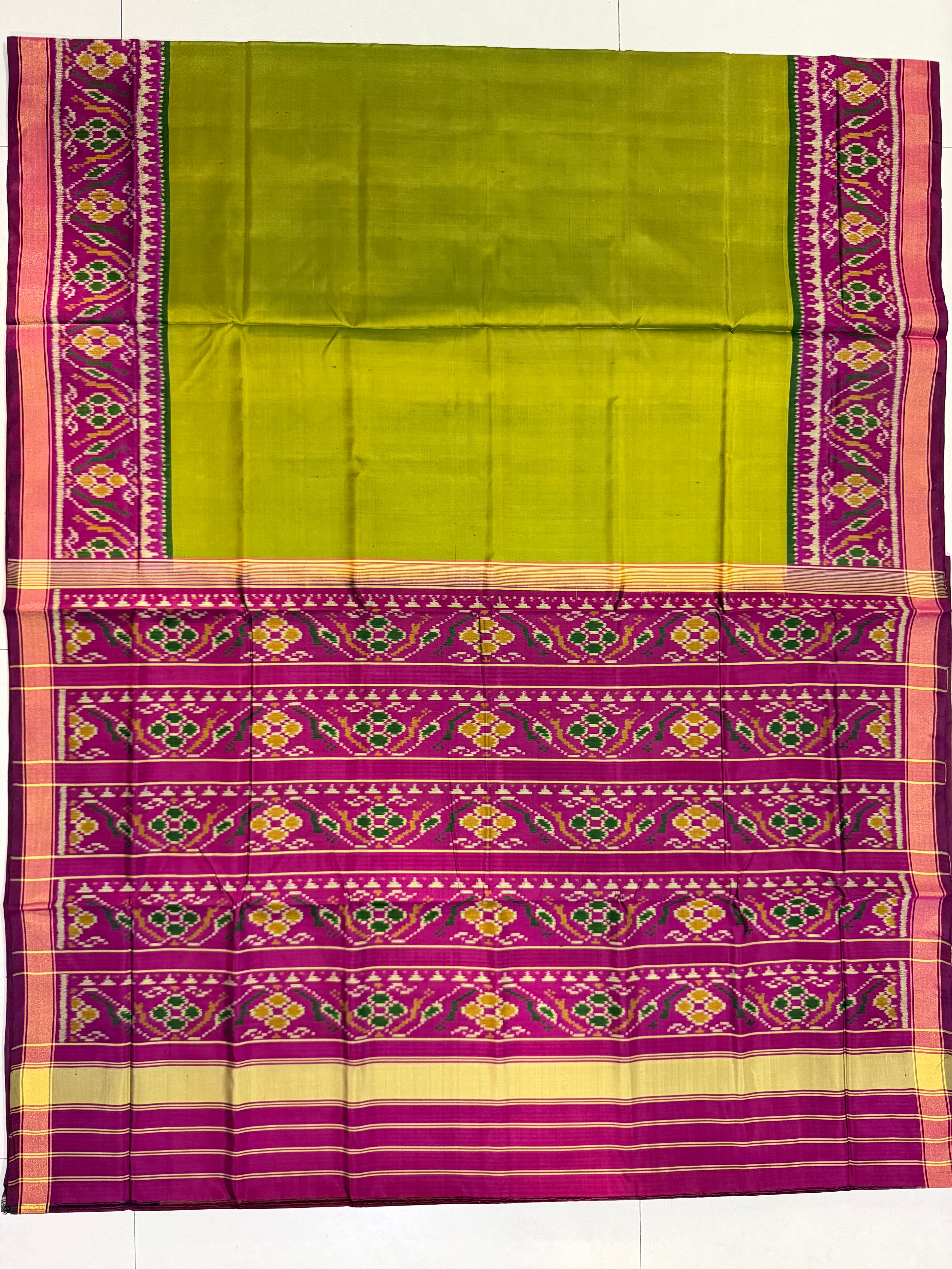 Parrot Green Gala Border Handwoven Patola Silk Saree