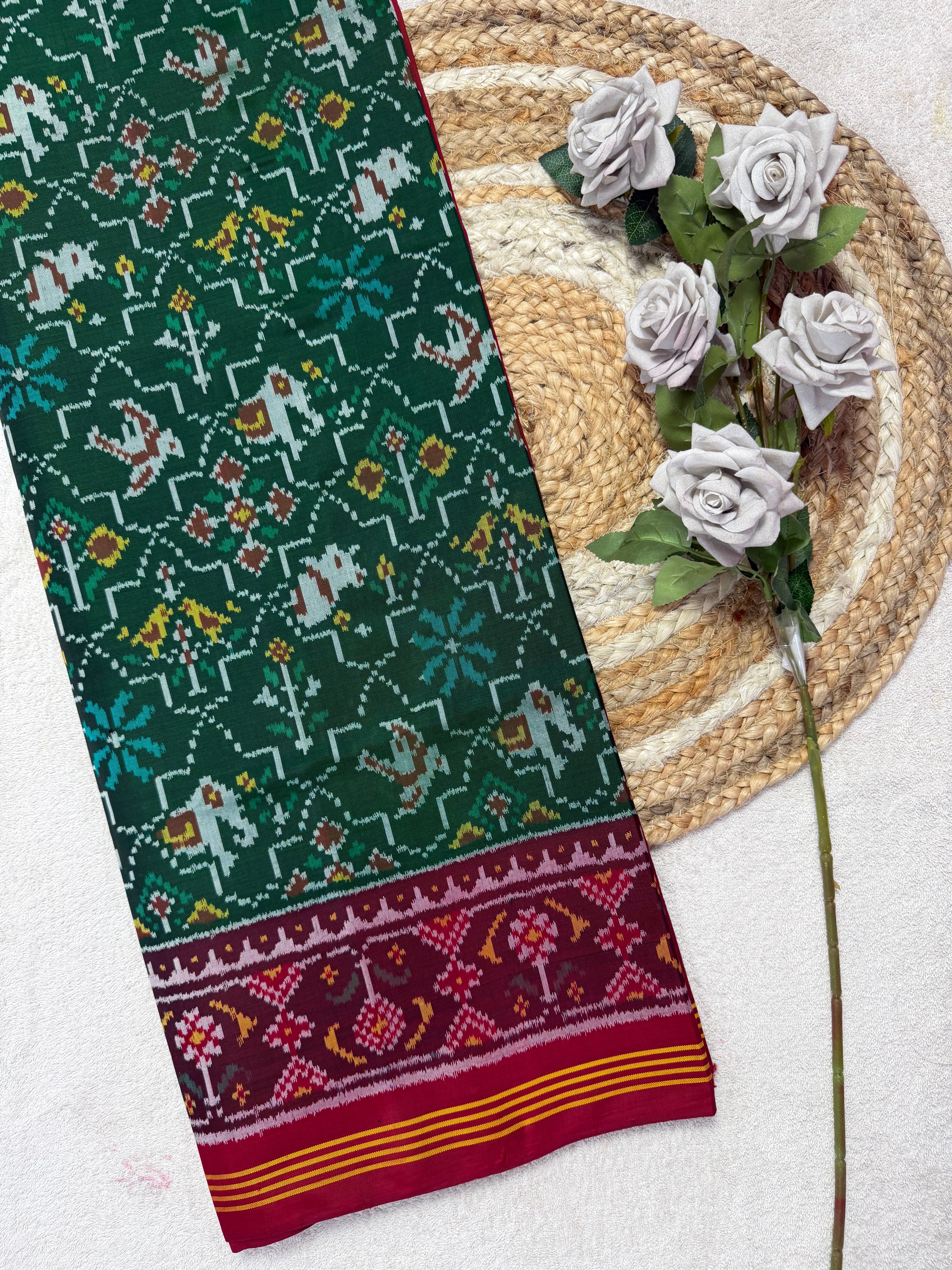 Half Motifs Design Handwoven Patola Silk Saree Main image