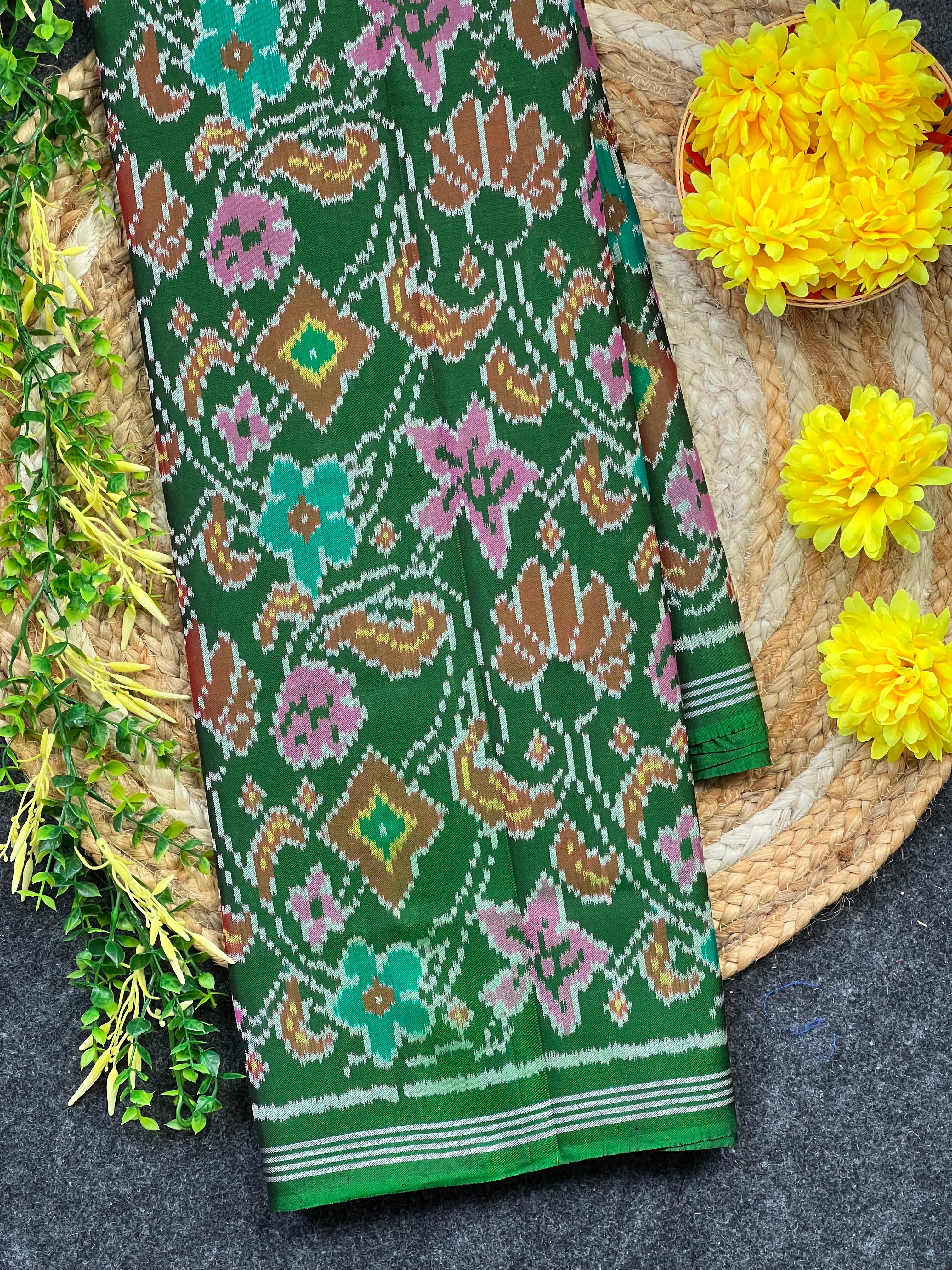 Exclusive Flower Design Handwoven Patola Silk Saree Main image