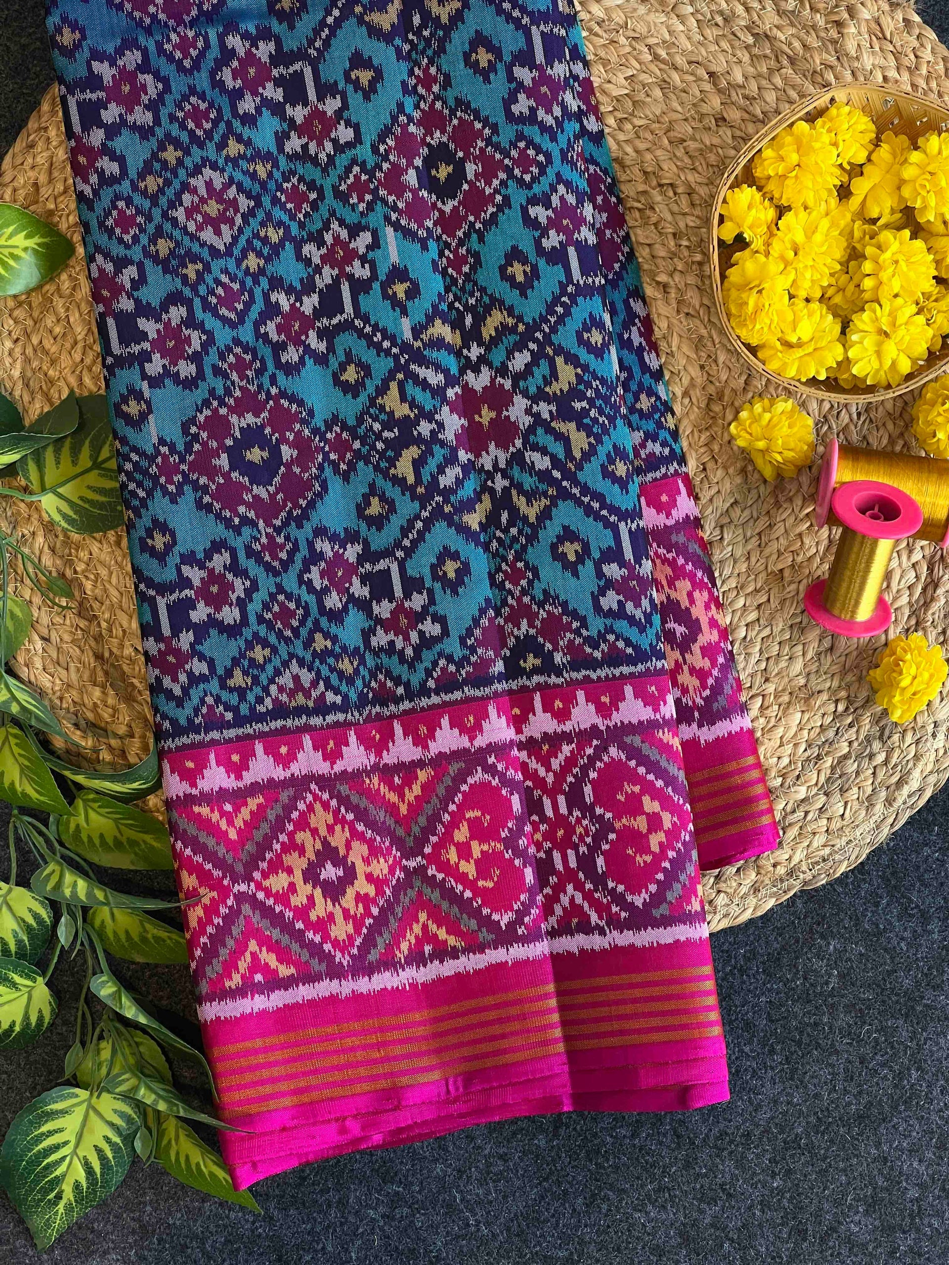 Navratna Traditional Design Handwoven Patola Silk Saree Main image