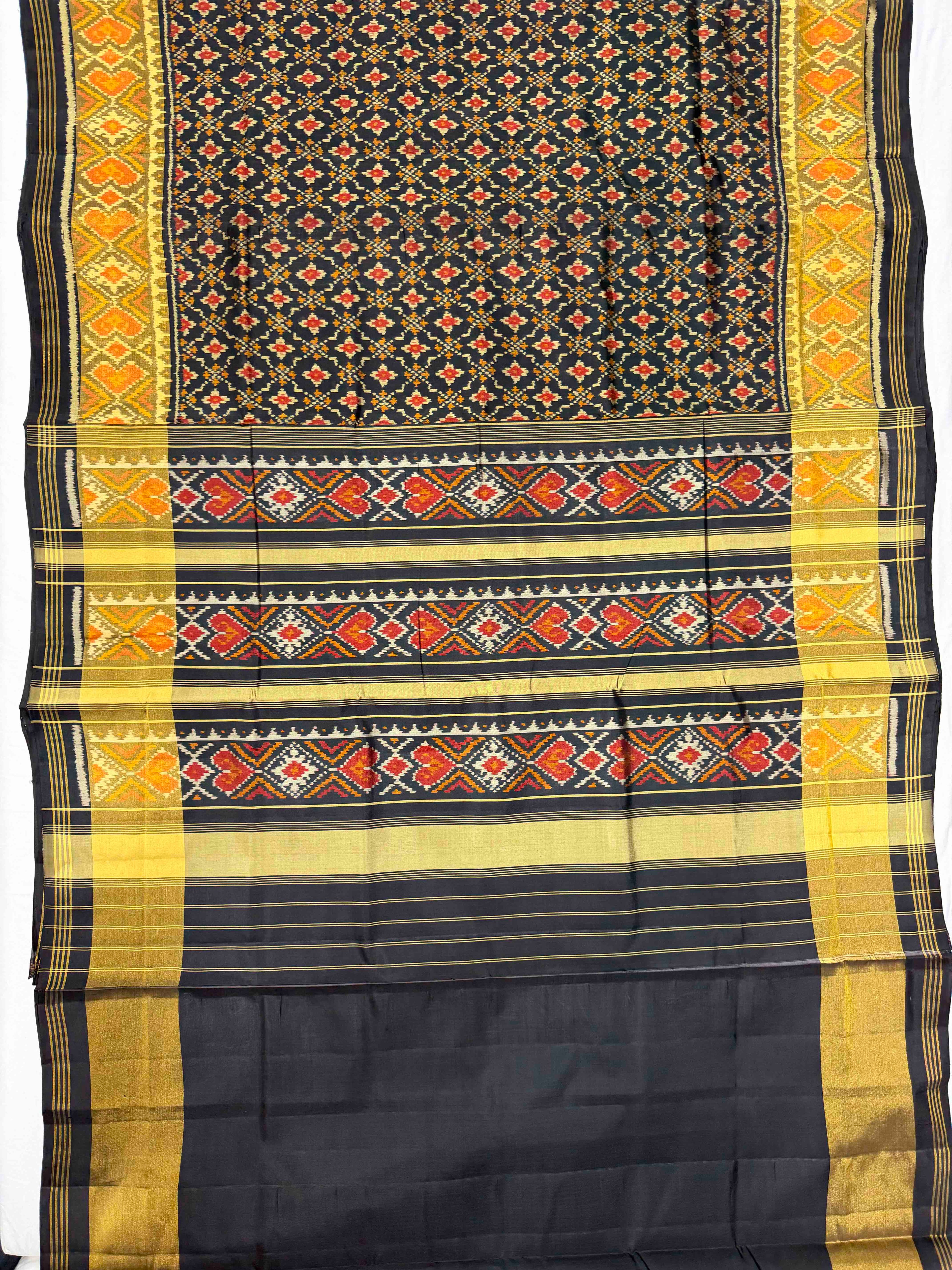 Buttonful Traditional Design Handwoven Patola Silk Saree