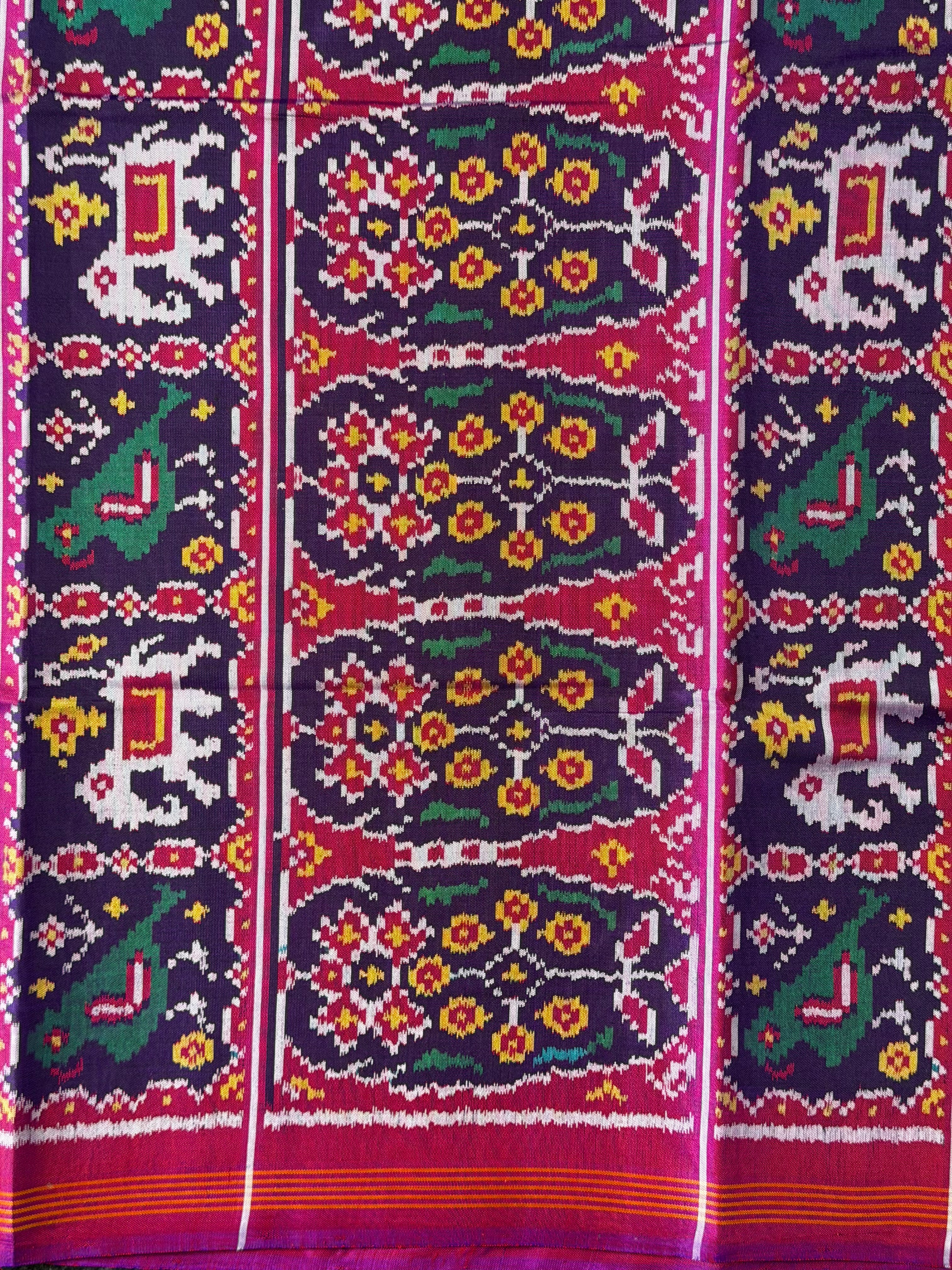 Motif Design Handwoven Patola Silk Saree