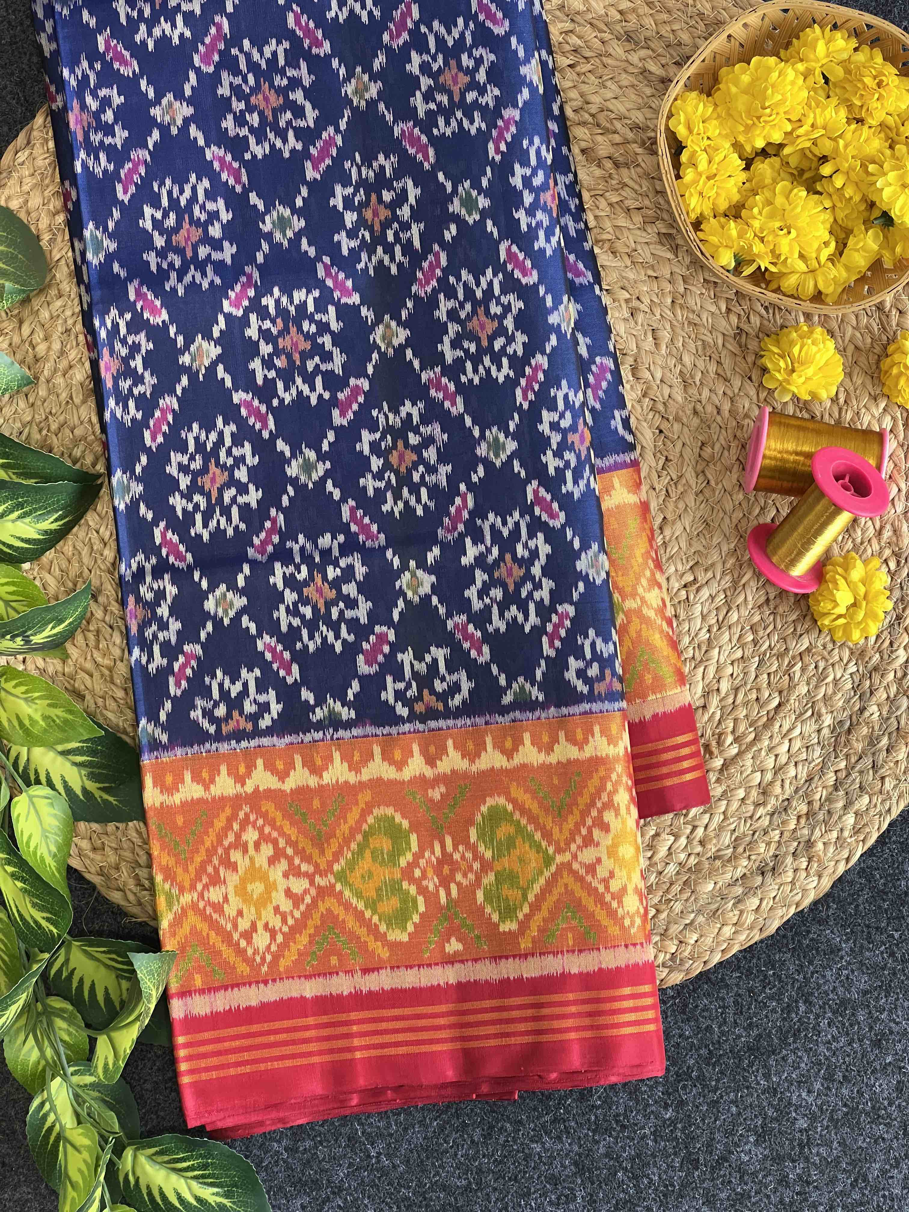 Exclusive Design Handwoven Patola Silk Saree Main image