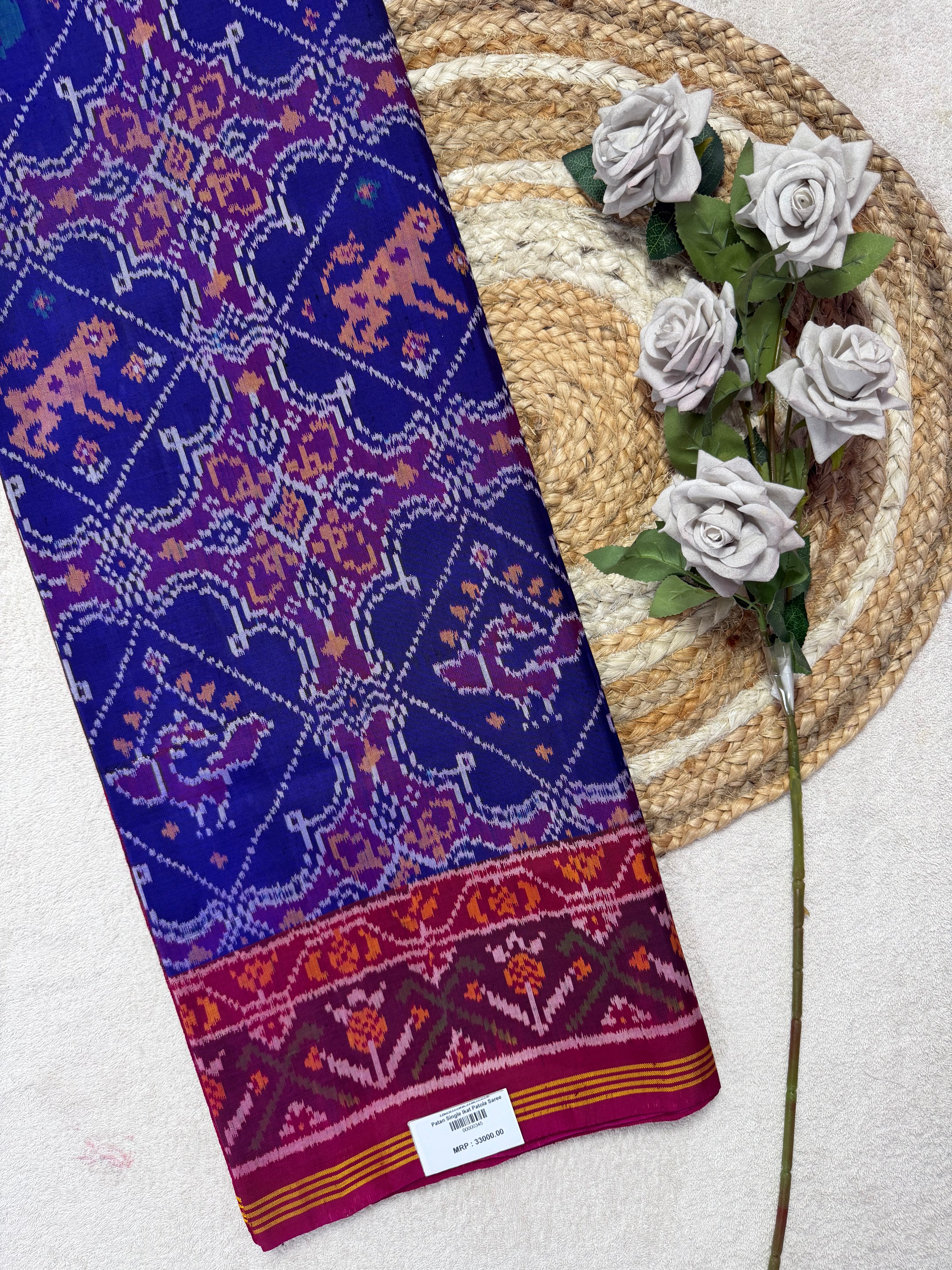 Big Motifs Design Handwoven Patola Silk Saree Main image