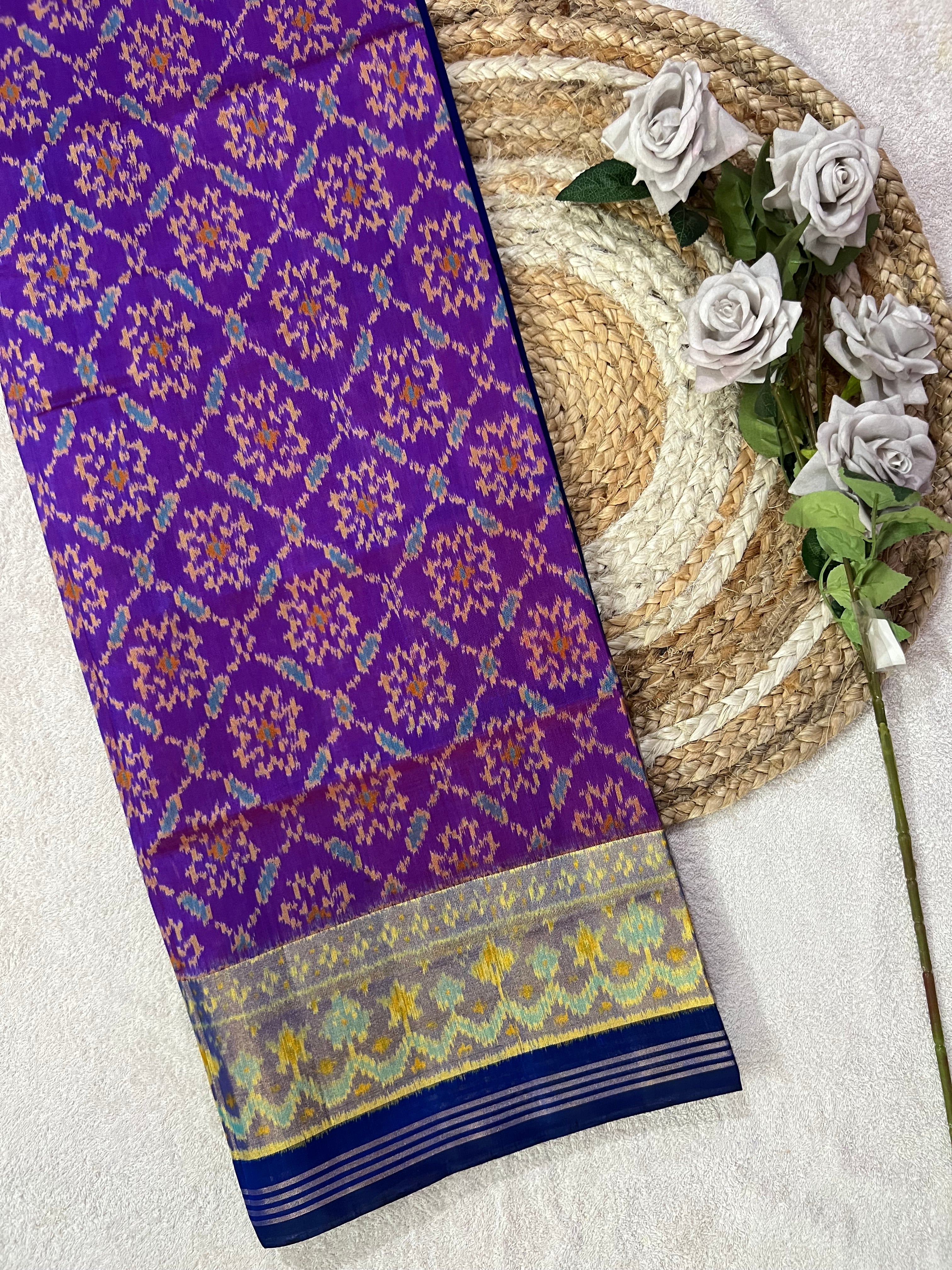 Fancy Design Handwoven Patola Silk Saree Main image