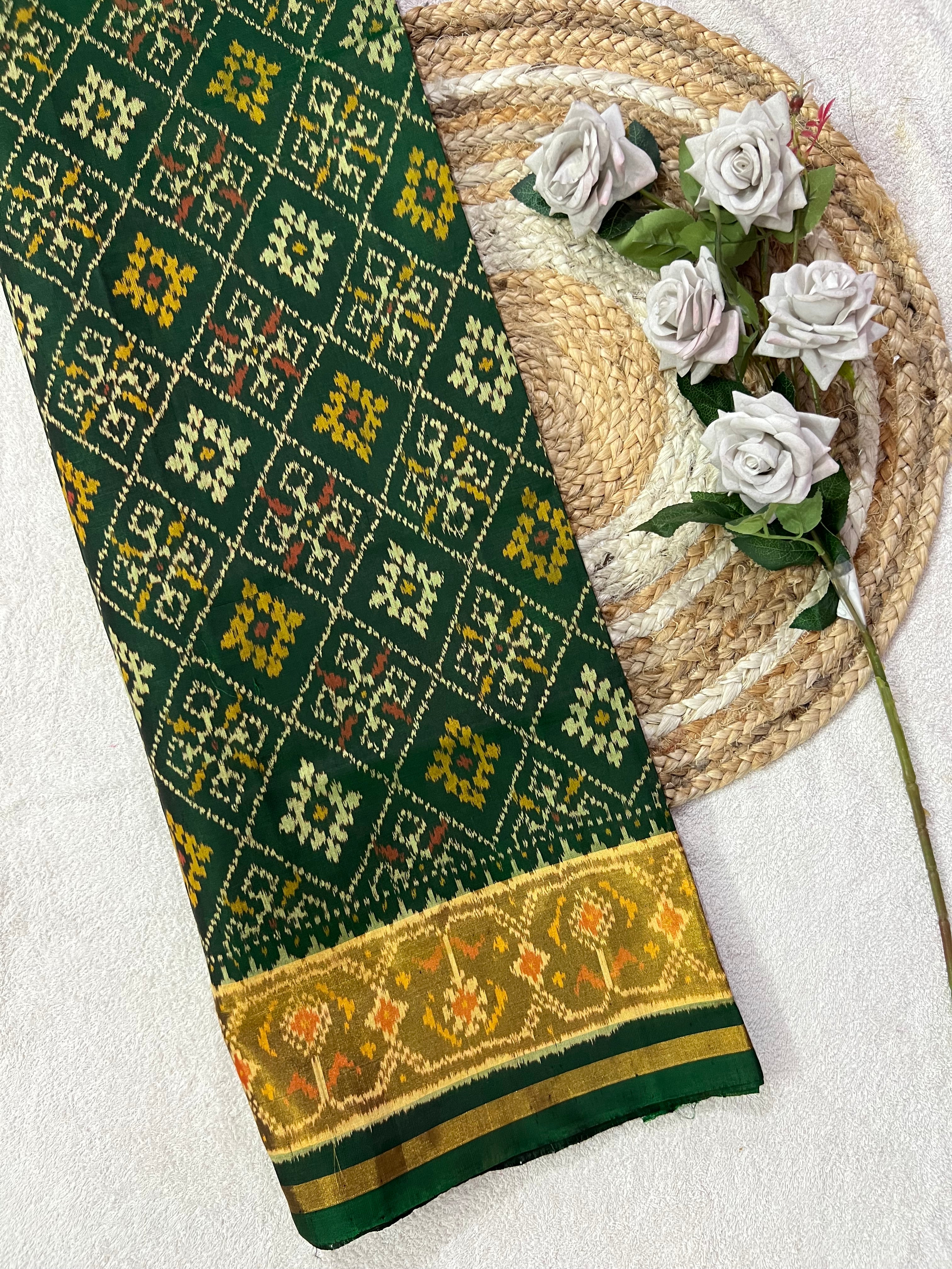 Pan-Chanda Traditional Design Handwoven Patola Silk Saree Main image
