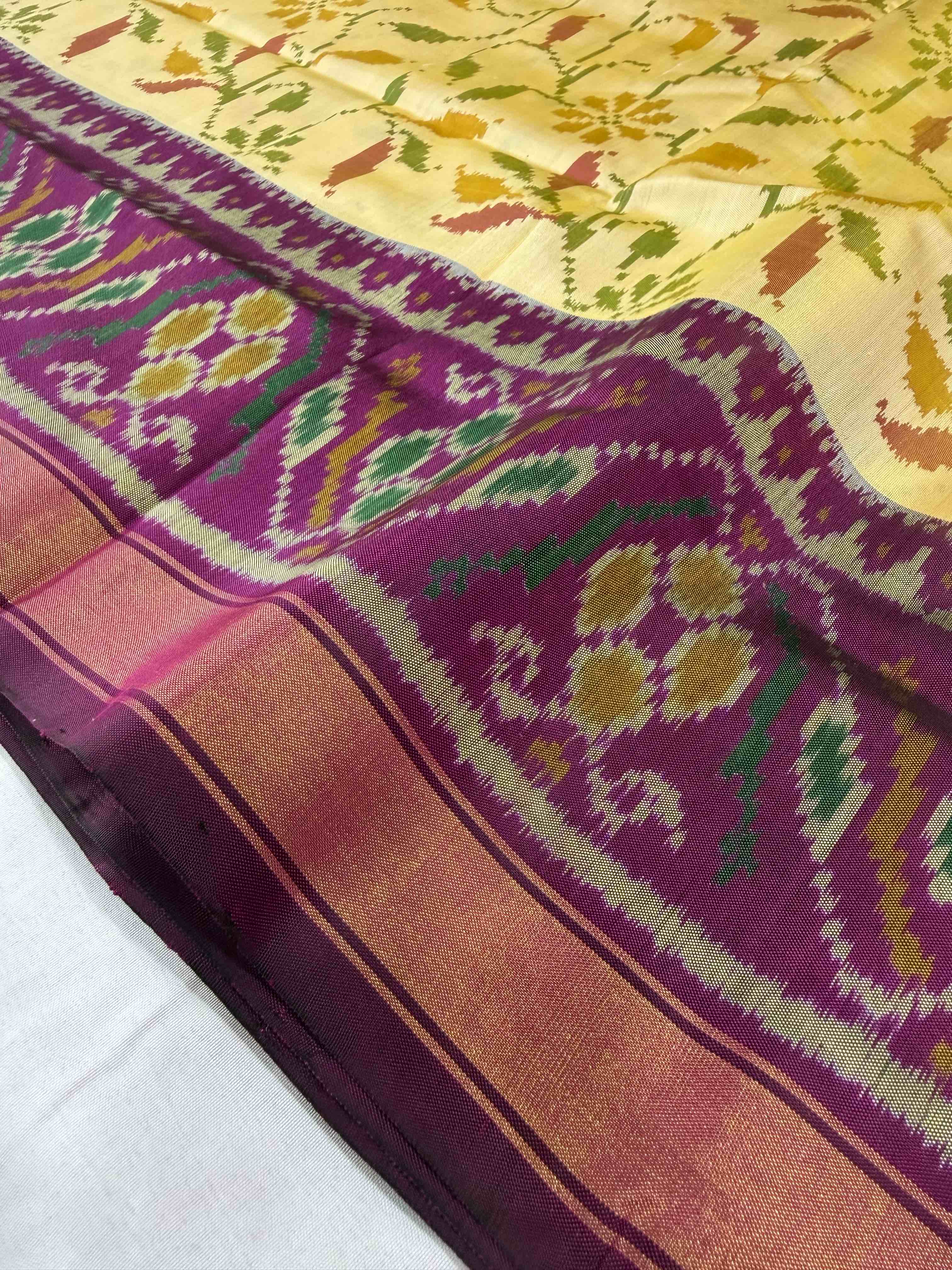 Flower Design Handwoven Patola Silk Saree