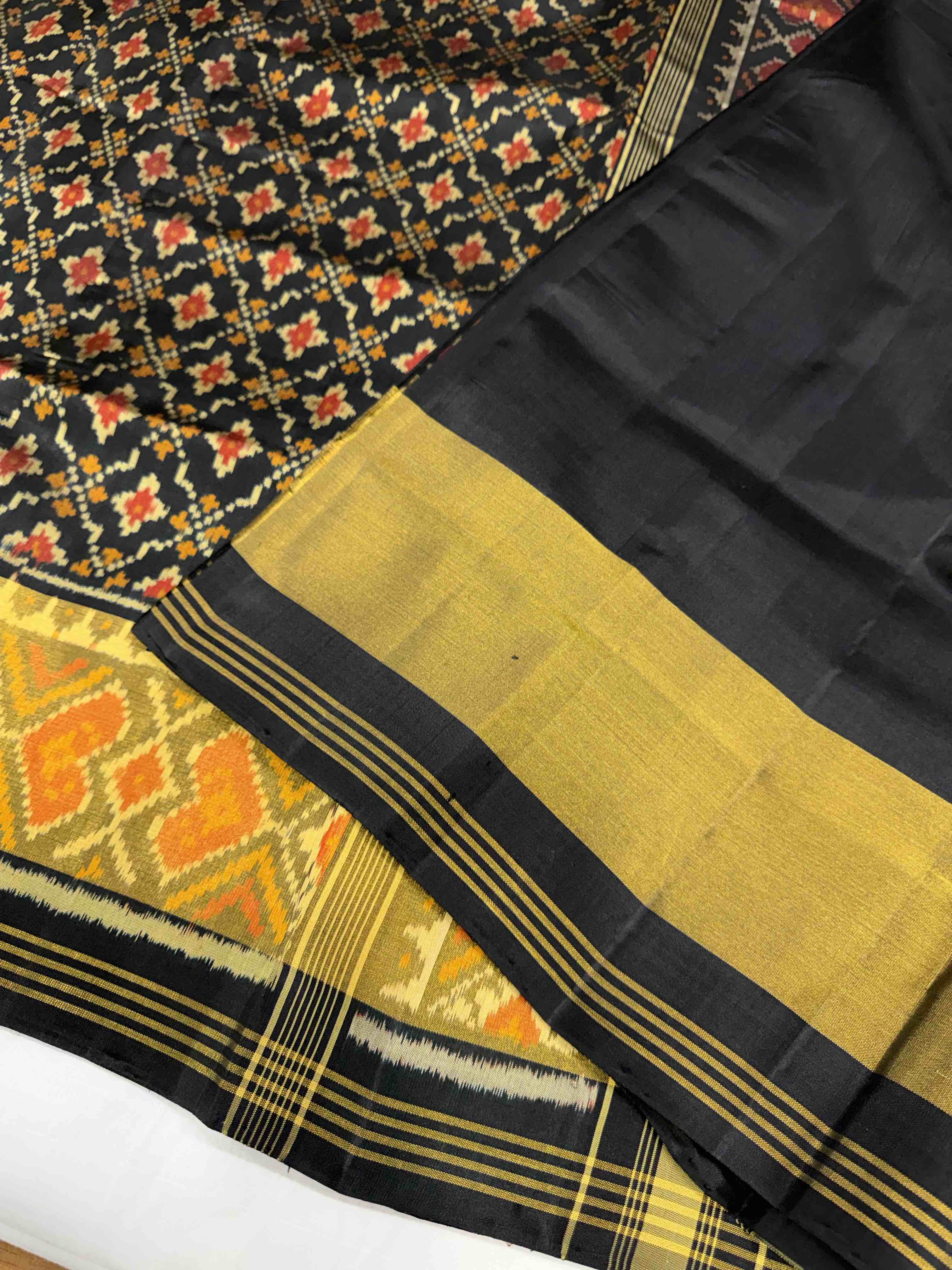 Buttonful Traditional Design Handwoven Patola Silk Saree