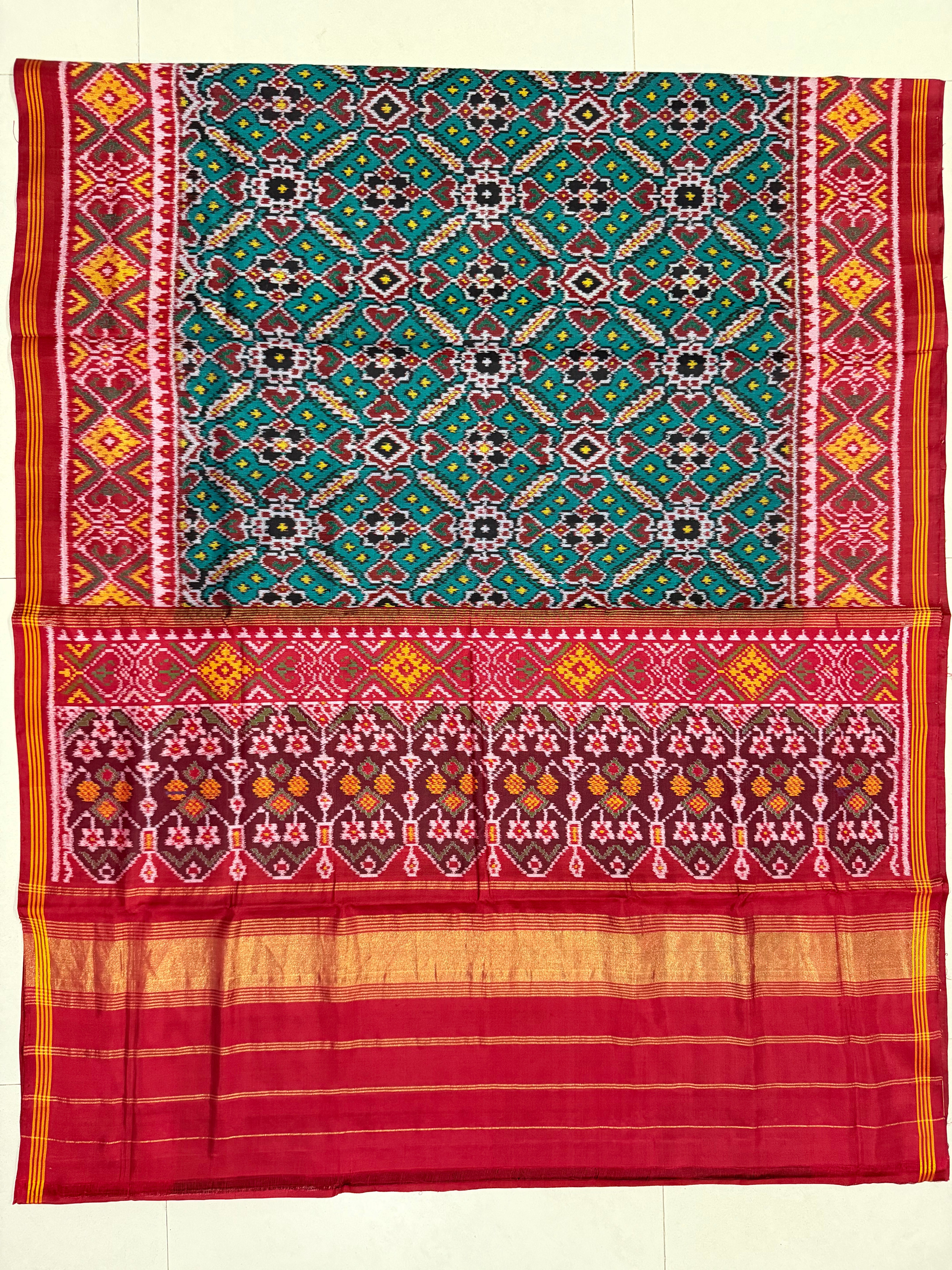 Manekchok Design Handwoven Patola Silk Saree Secondary image