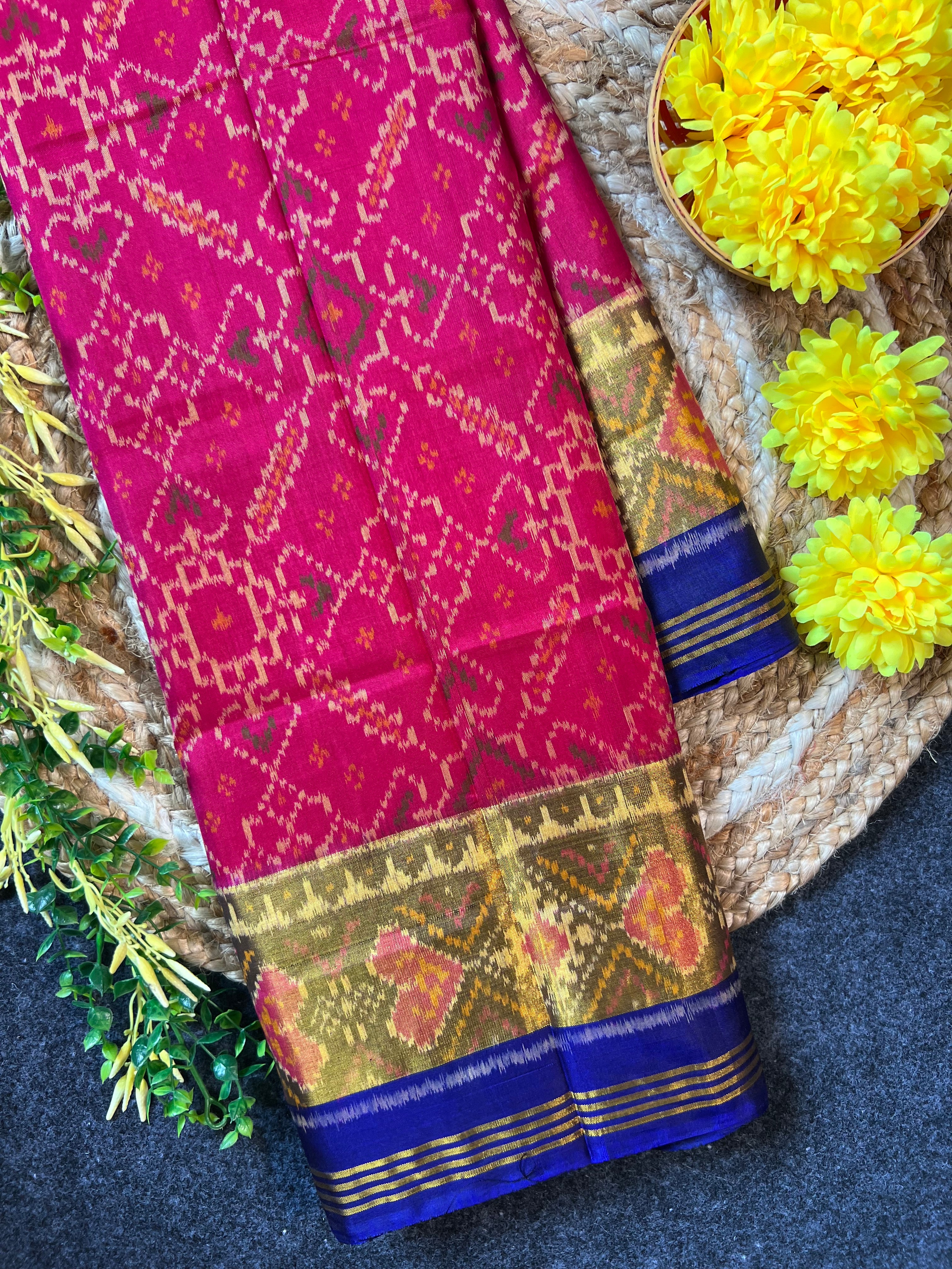 Handwoven Patola Silk Saree Main image