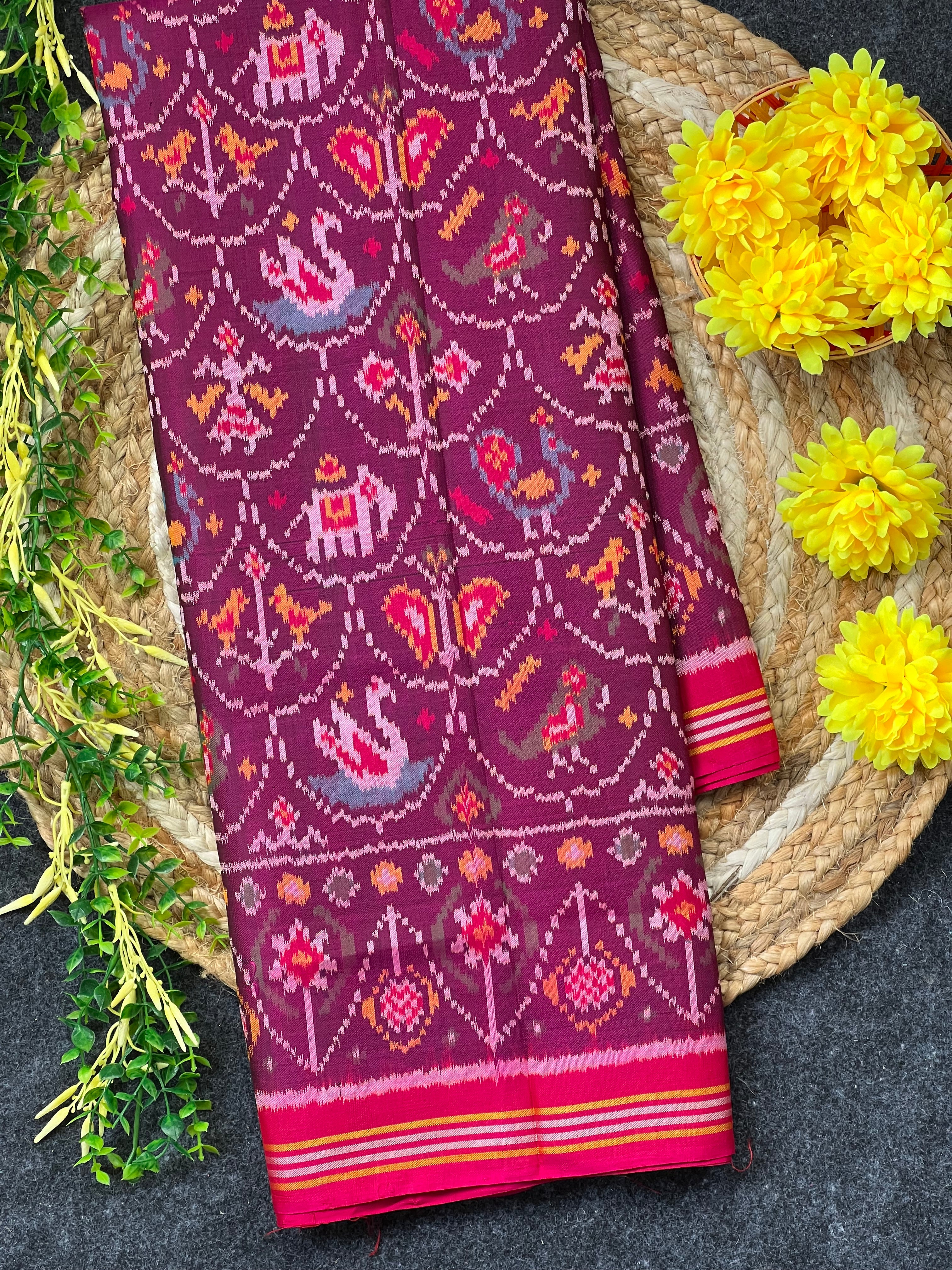 Green Motif Design Handwoven Patola Silk Saree Main image