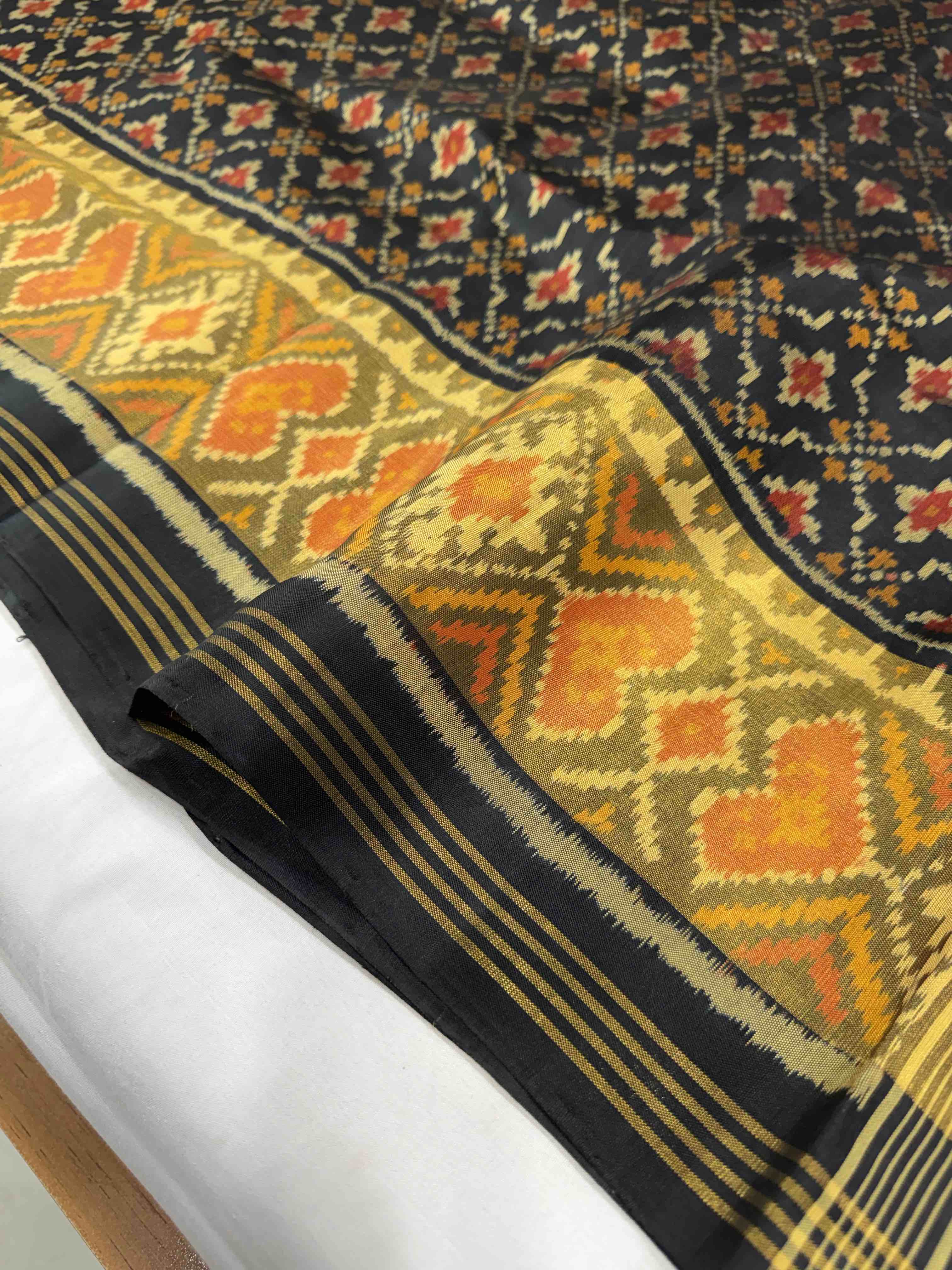 Buttonful Traditional Design Handwoven Patola Silk Saree