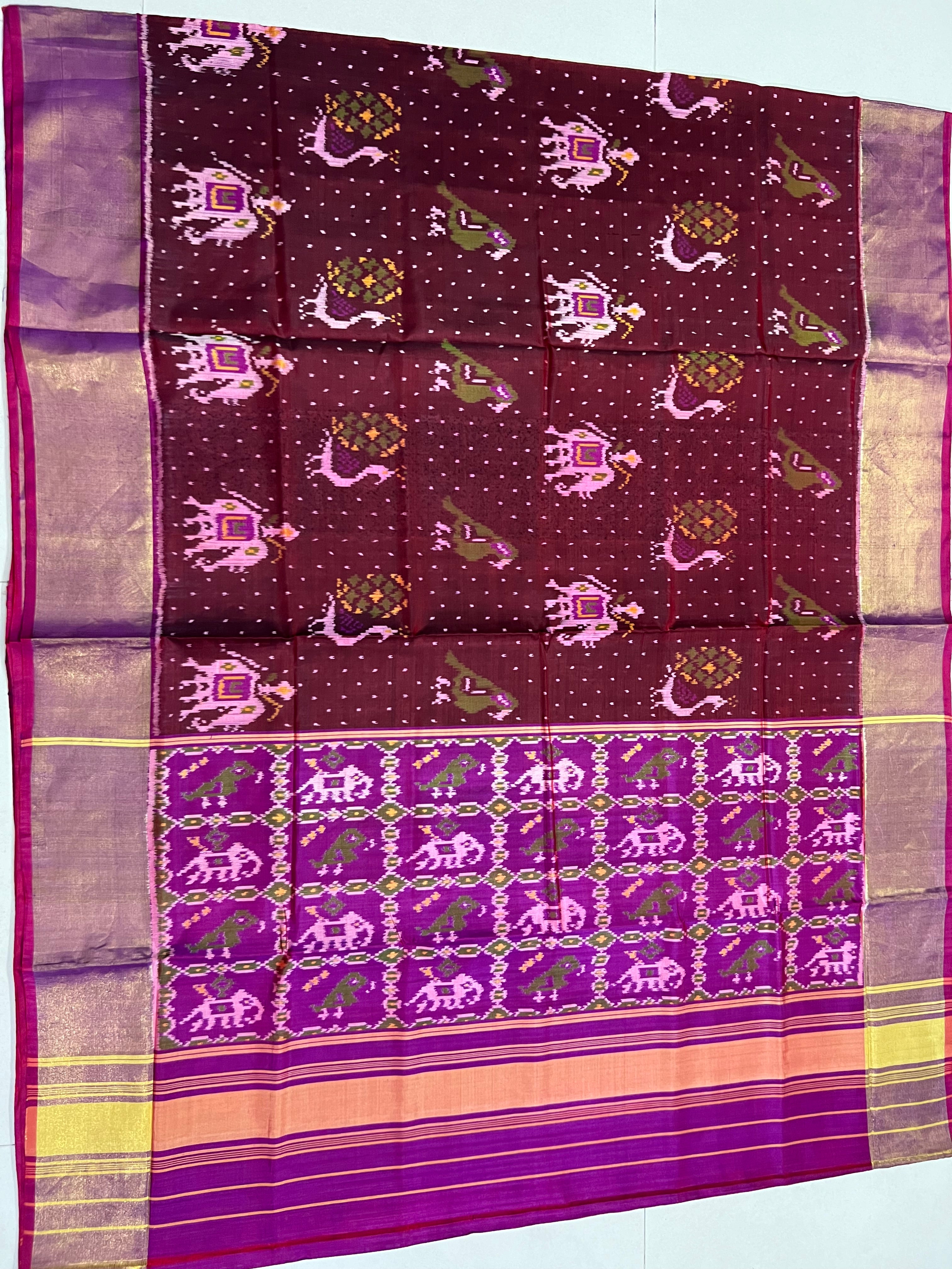 Motifs Design Handwoven Patola Silk Saree Secondary image
