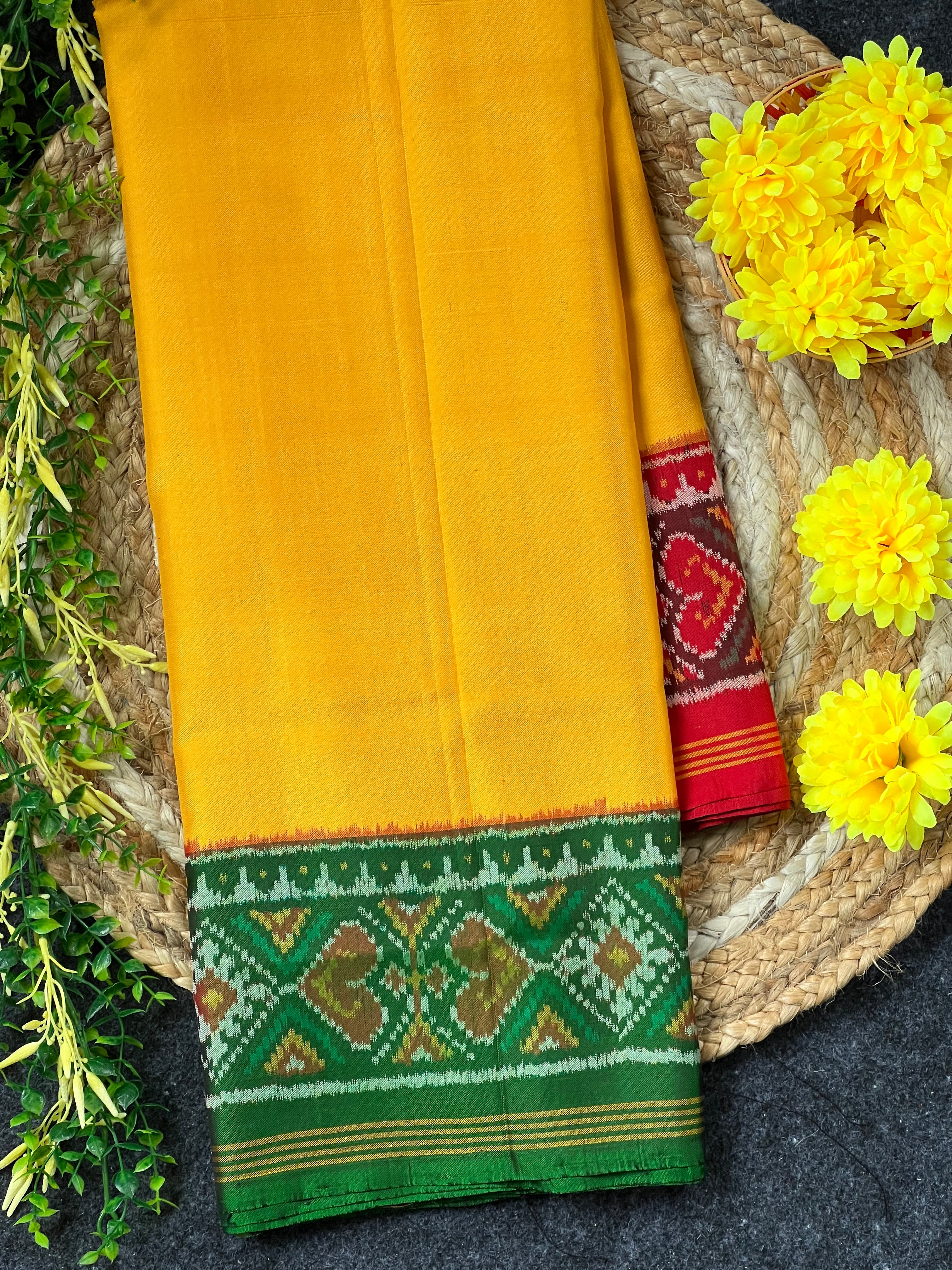 Ganga-Jamuna Traditional Handwoven Patola Silk Saree