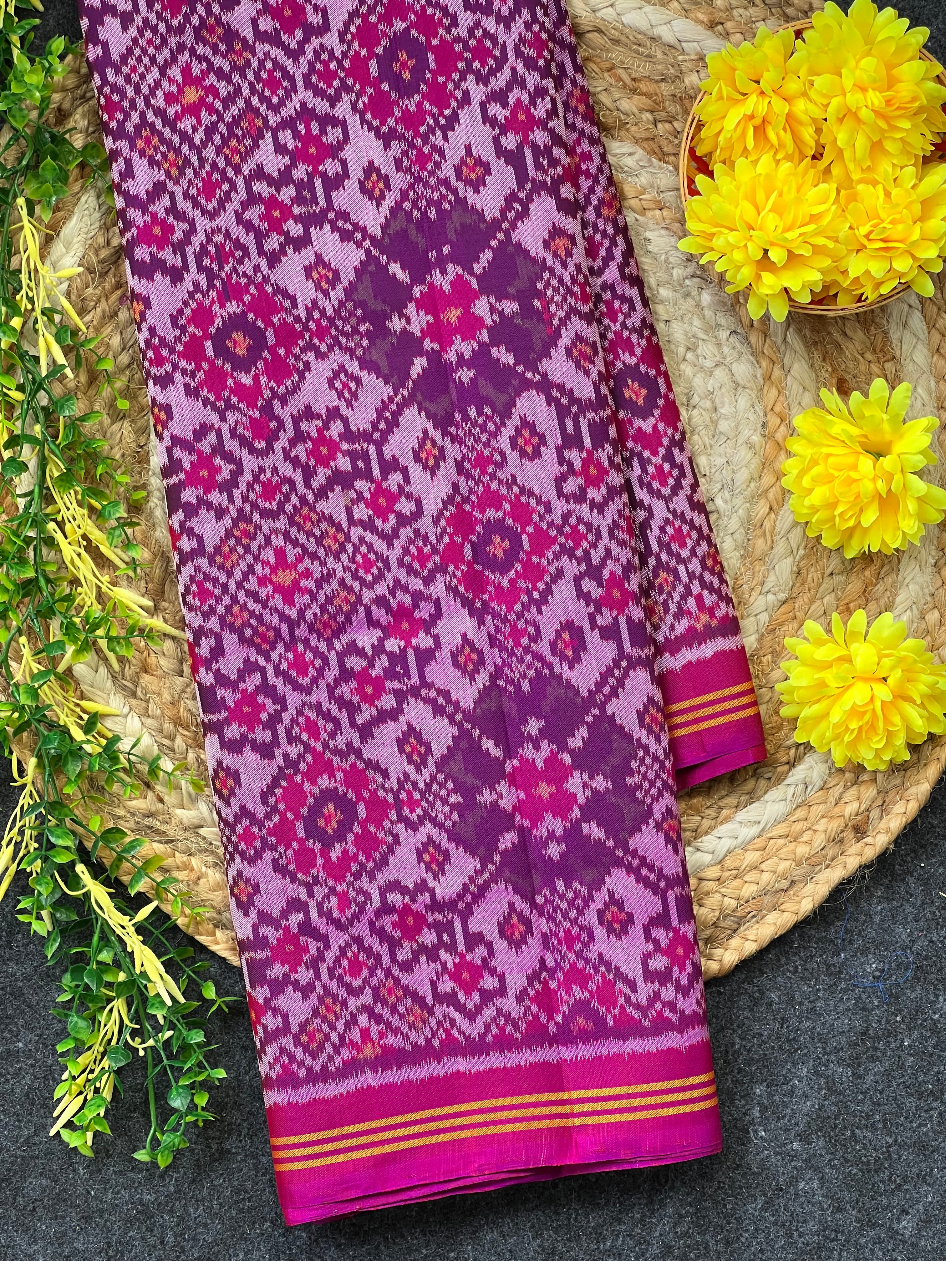 Navratna Traditional Design Handwoven Patola Silk Saree Main image