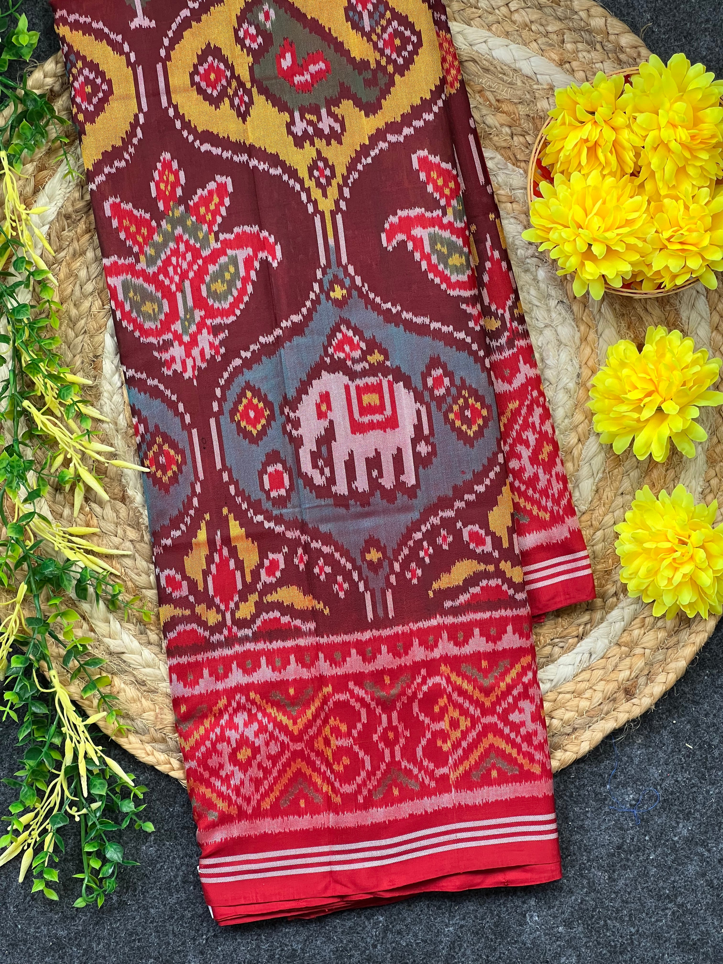 Motif Exclusive Design Handwoven Patola Silk Saree