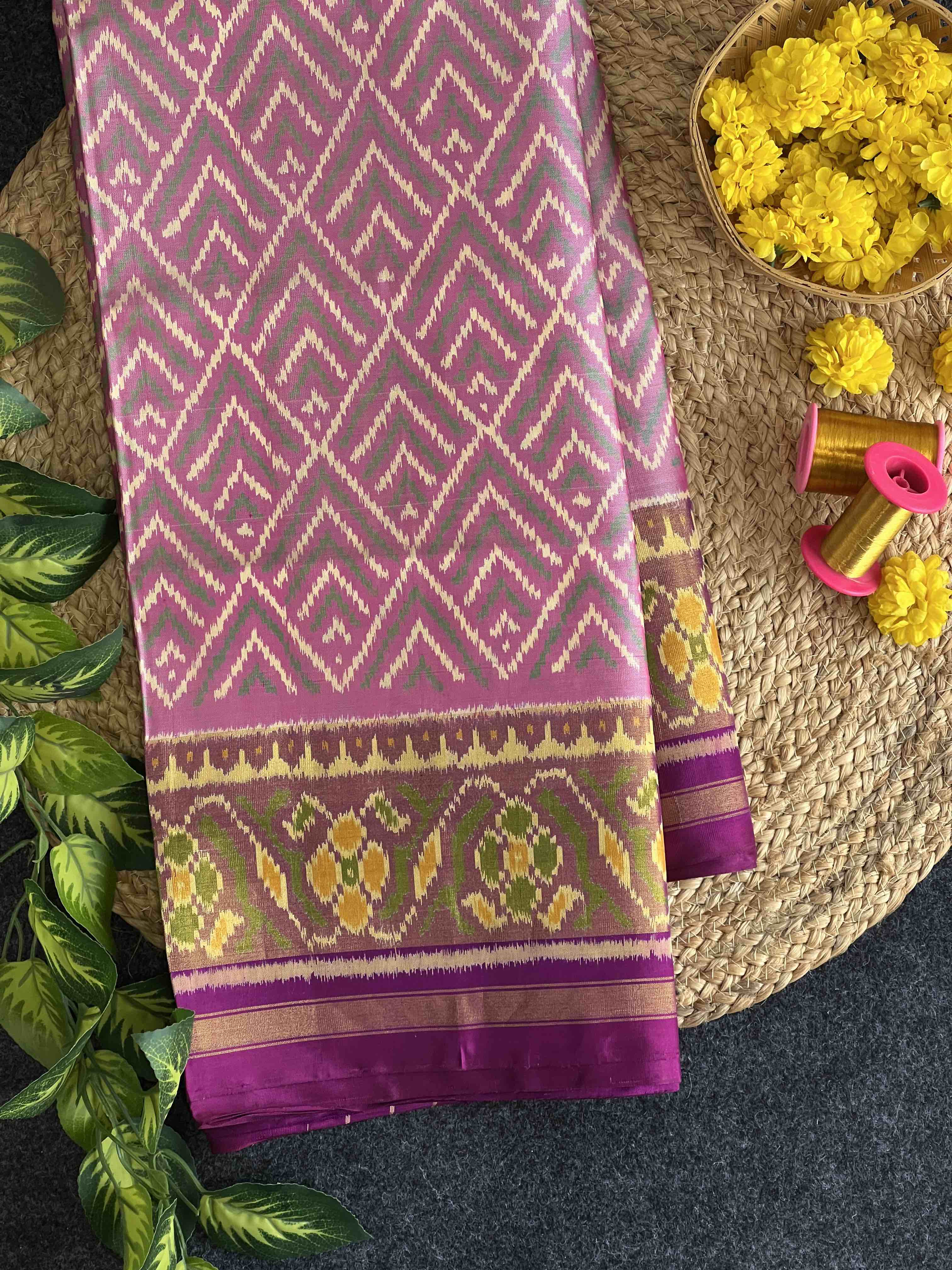 Fancy Design Handwoven Patola Silk Saree Main image