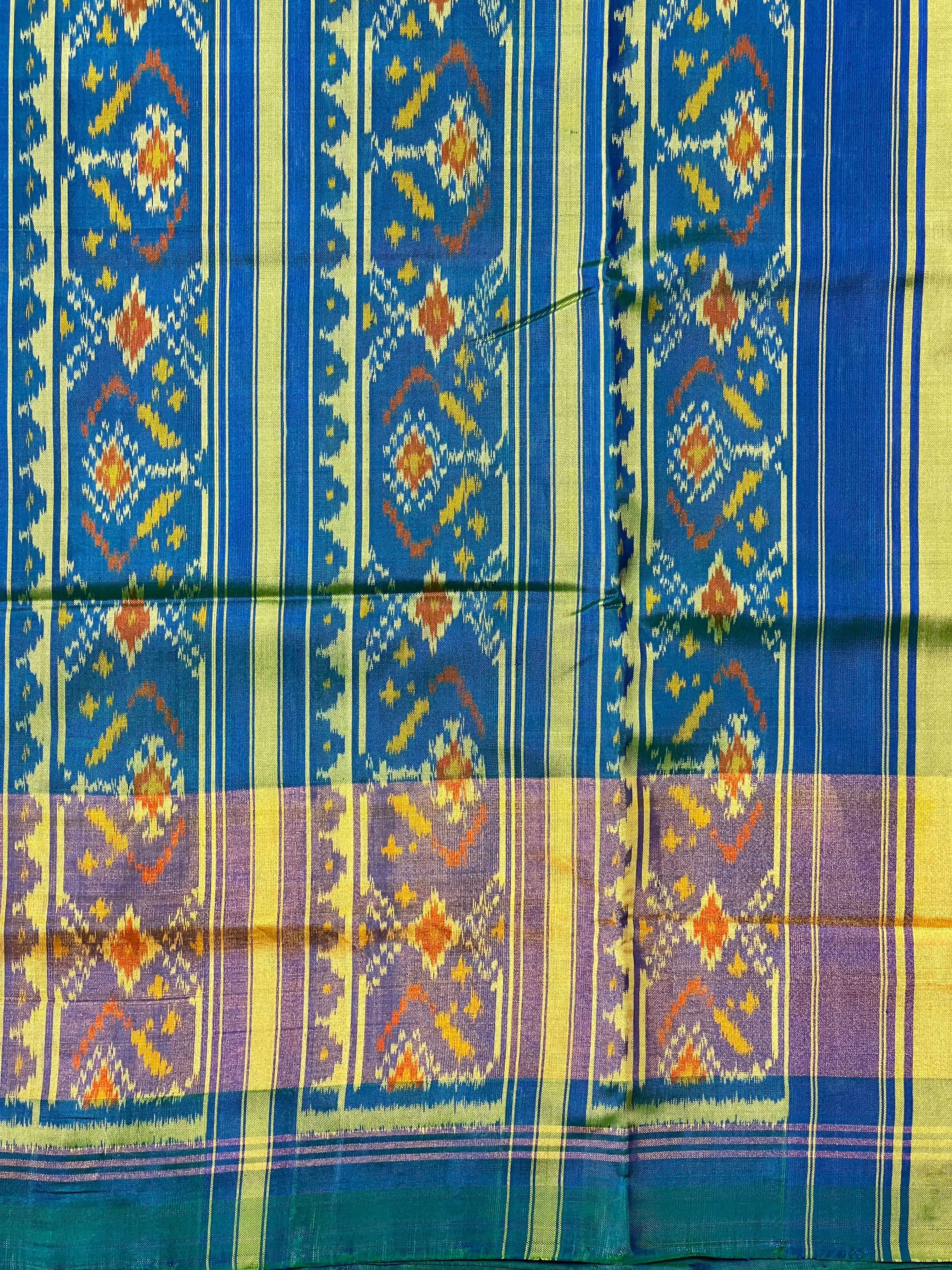 Pan Chanda Traditional Design Handwoven Patola Silk Saree