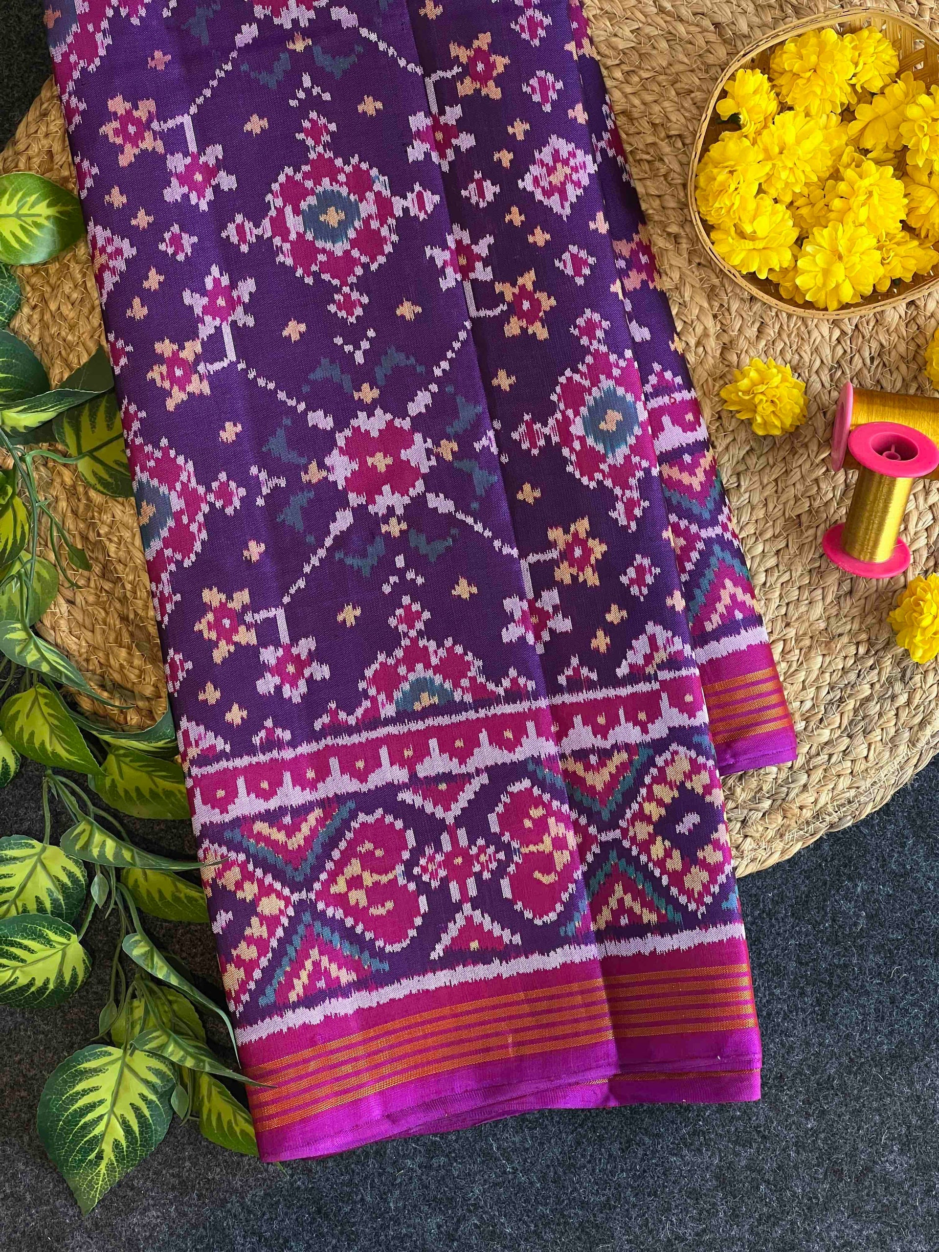 Navratna Traditional Design Handwoven Patola Silk Saree Main image