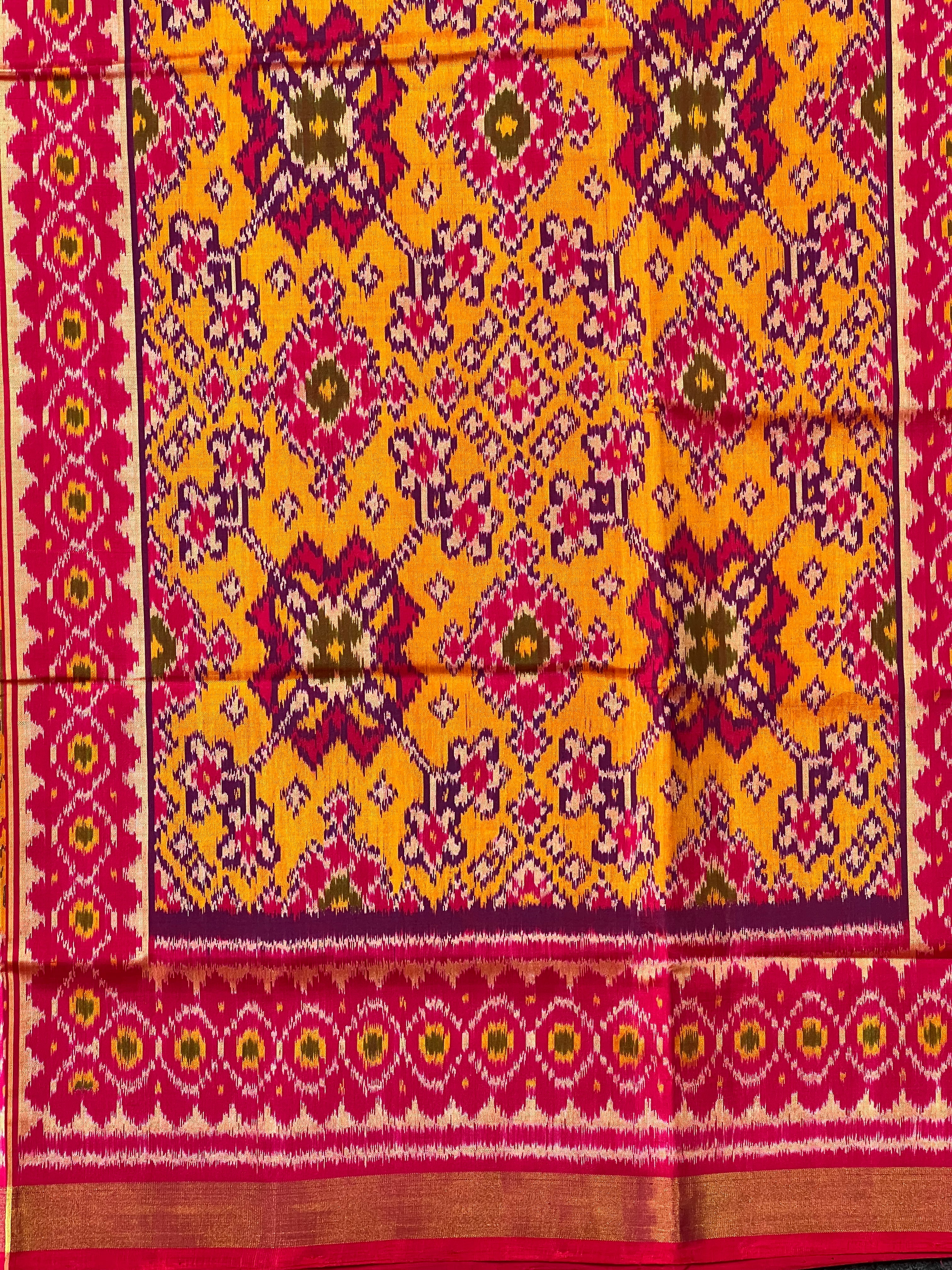 Typical Narikunj Traditional Design Handwoven Patola Silk Saree