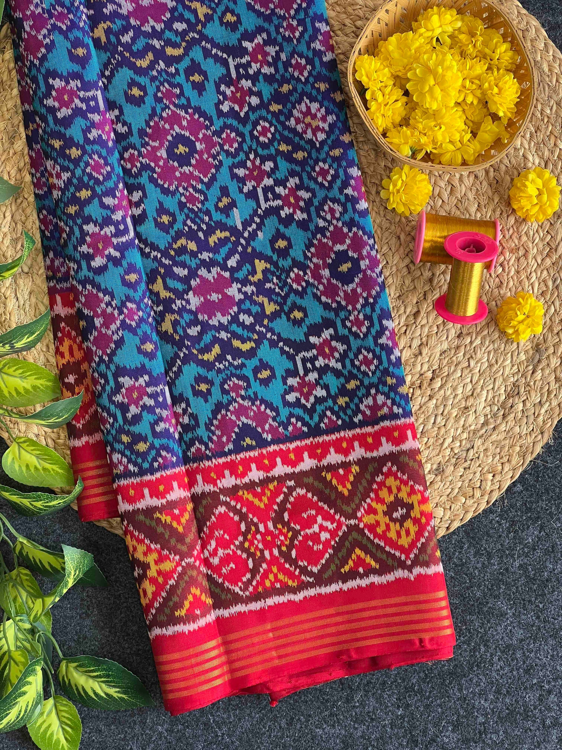 Navratna Traditional Design Handwoven Patola Silk Saree Main image